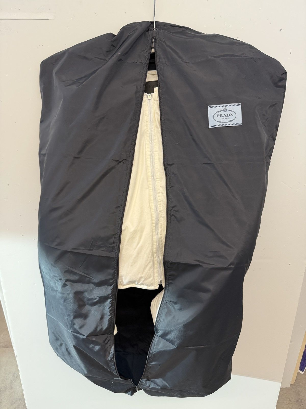 Prada NWOT Prada Cropped Down Puffer Coat Size US XL / EU 56 / 4 - 6 Thumbnail