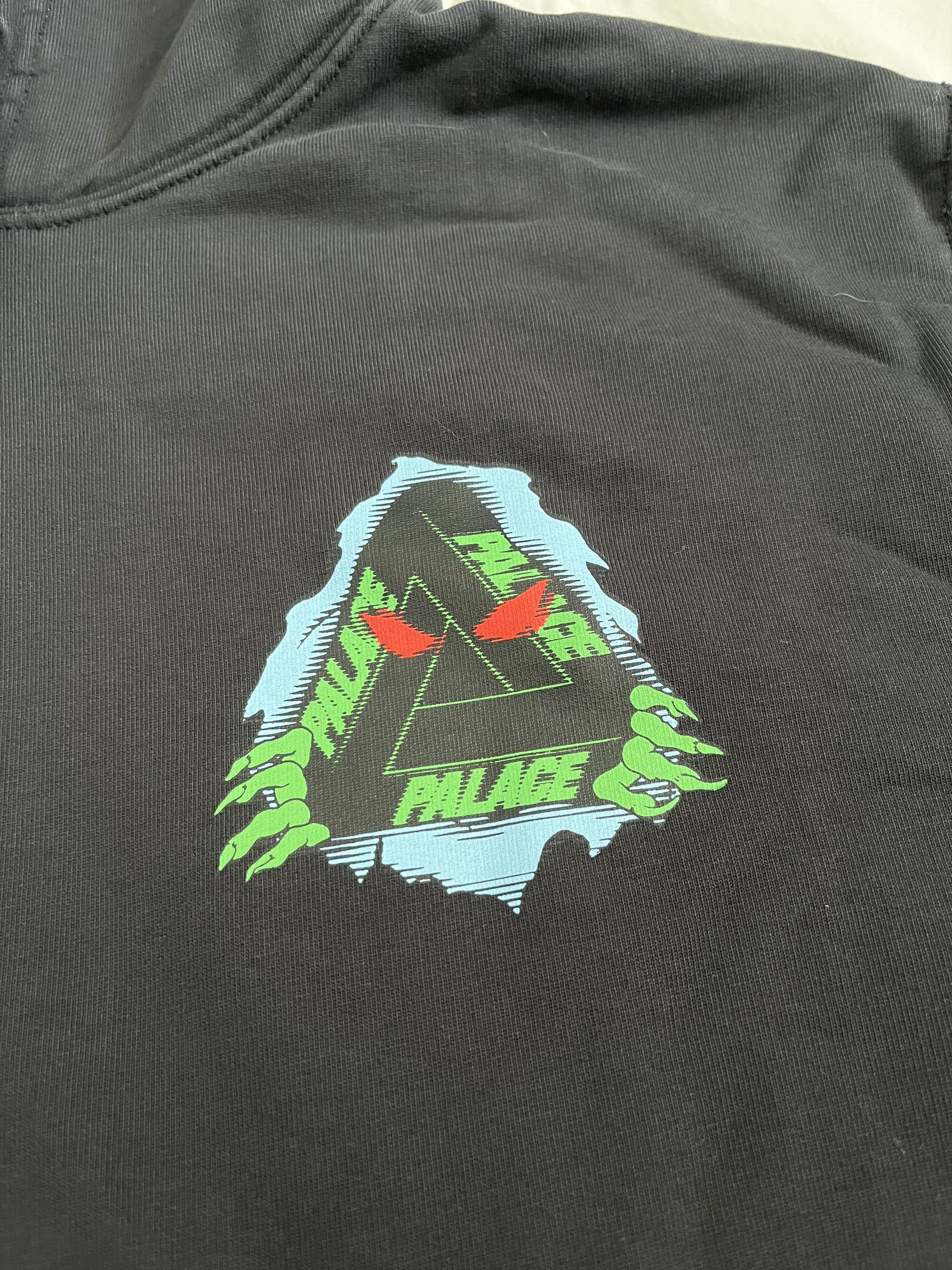 Palace Tri-Ripper Hood Black Size US L / EU 52-54 / 3 - 2 Thumbnail