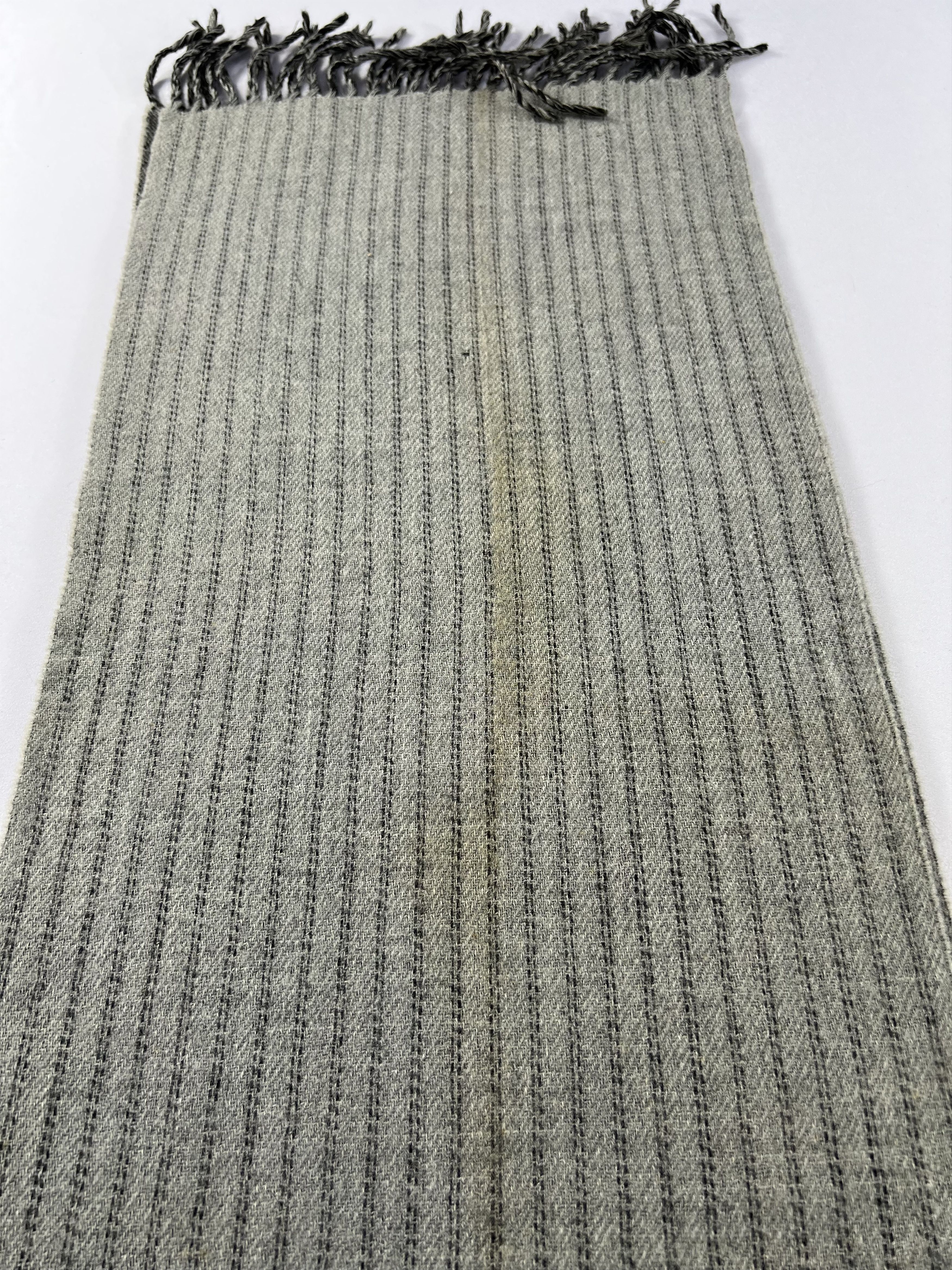Pierre Balmain Pierre Balmain Scarf / Muffler / Neckwear P1049 Size ONE SIZE - 10 Thumbnail