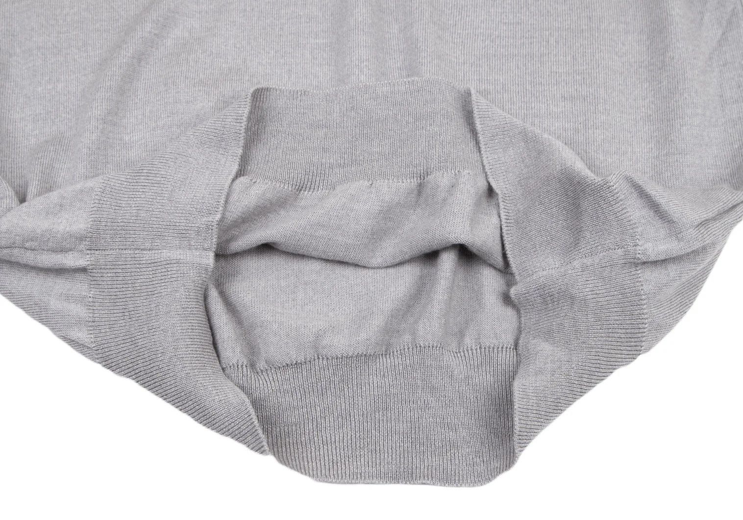 Armani Collezioni Wool V-Neck Knit Sweater in Gray, Size L Size US XXS / EU 40 - 7 Thumbnail