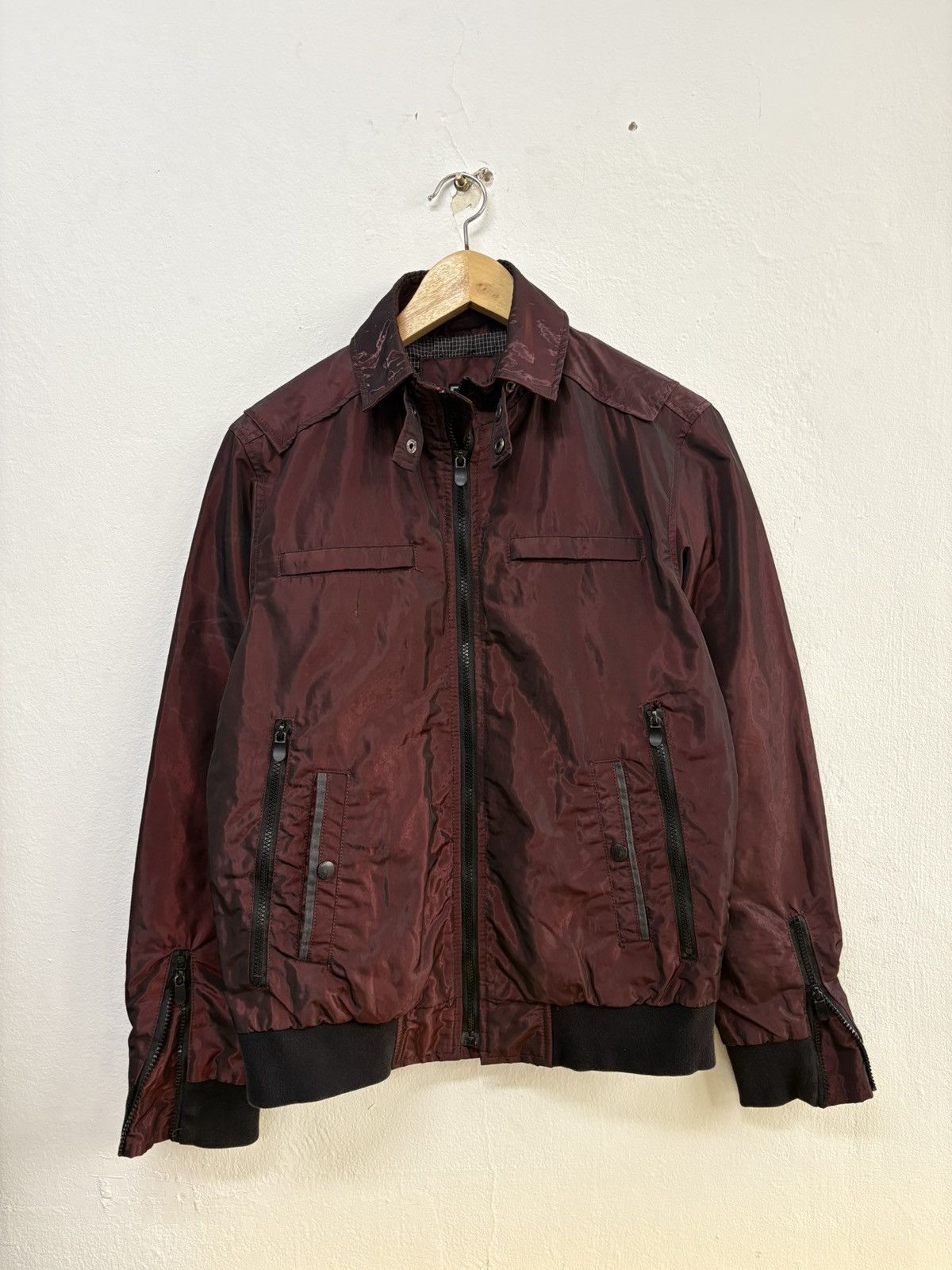 Le Grande Bleu (L.G.B.) Vintage Gordral Maroon Velvet Jacket Shiny Size US M / EU 48-50 / 2 - 18 Thumbnail