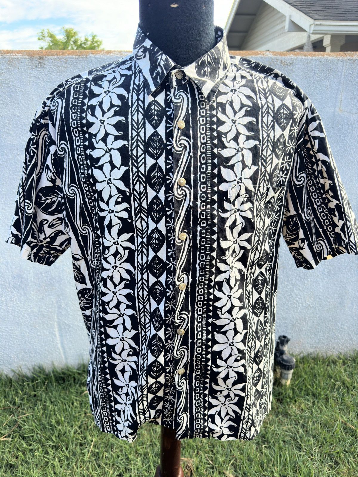 Other PreOwned Kahala Black/White Hawaiian Print Men's large Size US L / EU 52-54 / 3 - 1 Thumbnail