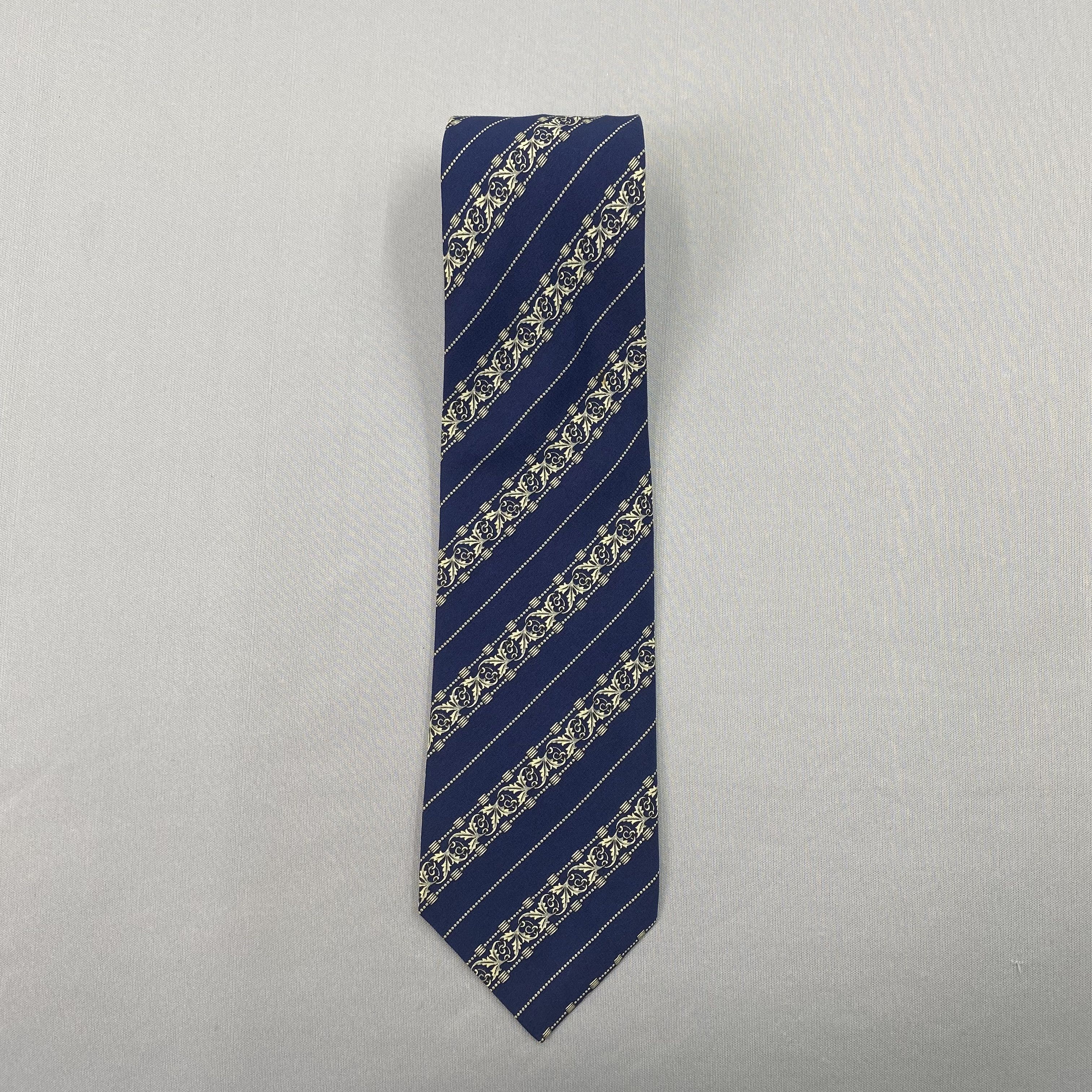 Japanese Brand Vintage Christian Dior SILK Necktie Cravate Pure Silk Size ONE SIZE - 3 Thumbnail