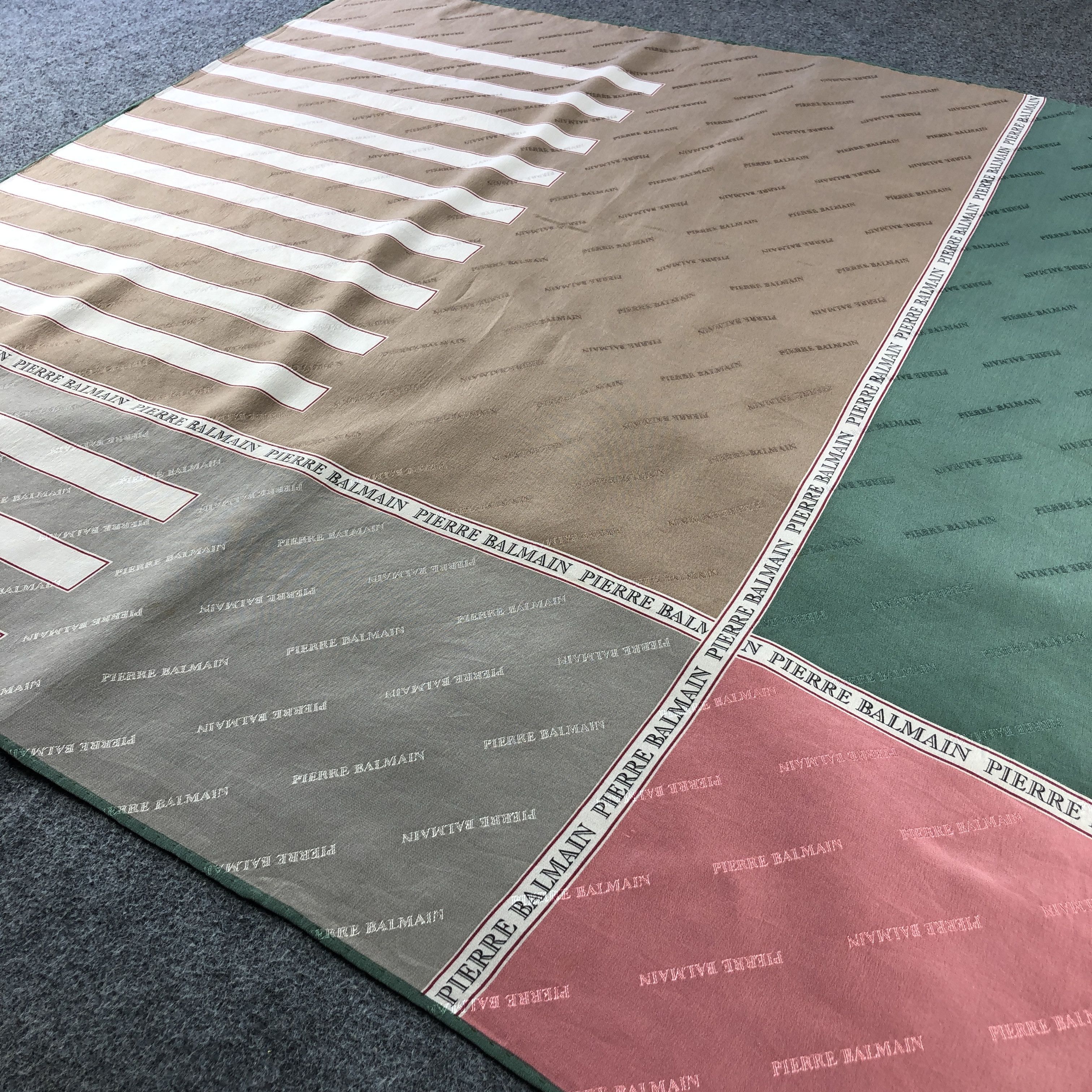 Pierre Balmain Vintage Pierre Balmain Silk Scarf M1258 Size ONE SIZE - 3 Thumbnail