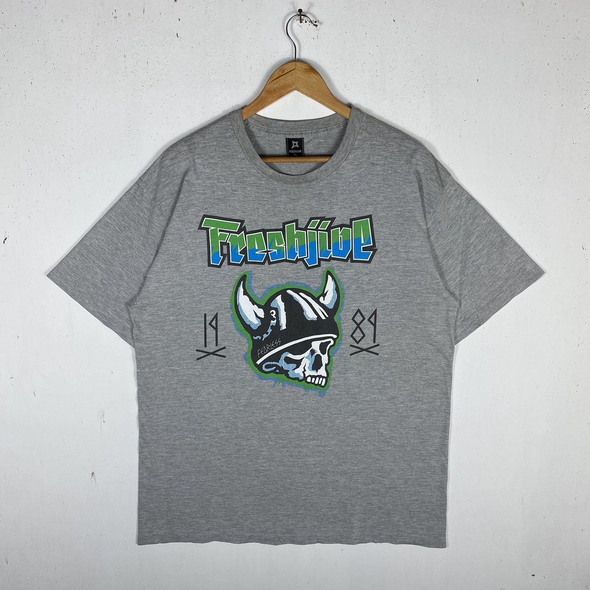 Freshjive × Vintage Vintage 00's FRESHJIVE Fearless Skate Streetwear Graphic Tee Size US XL / EU 56 / 4 - 2 Thumbnail