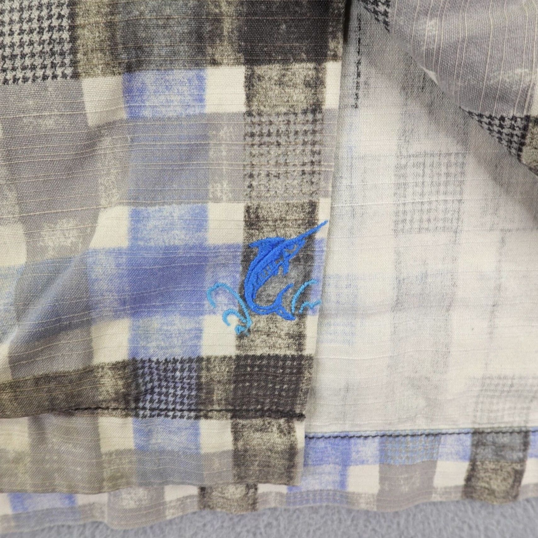 Tommy Bahama TOMMY BAHAMA Shirt Mens Large Blue Gray Plaid Silk Blend Camp Short Sleeve Tropical Beach Casual Button-Up Size US L / EU 52-54 / 3 - 4 Thumbnail