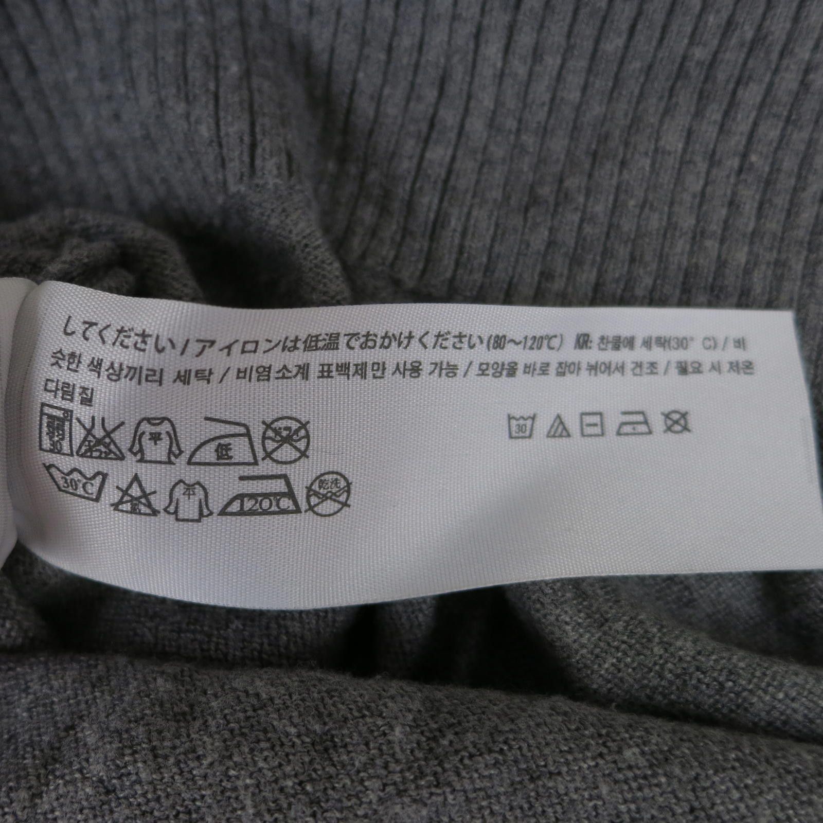 Hollister Men's Large Hollister Gray V-Neck Sweater Size US L / EU 52-54 / 3 - 7 Thumbnail