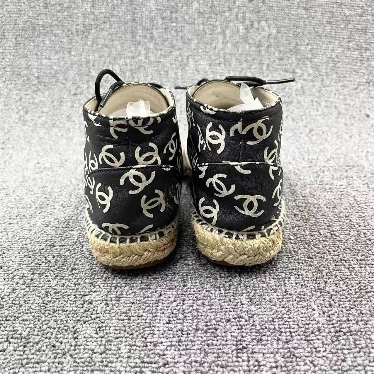 Chanel Chanel Black & White CC Print Lambskin Straw Fisherman Shoes Size US 6 / IT 36 - 4 Thumbnail