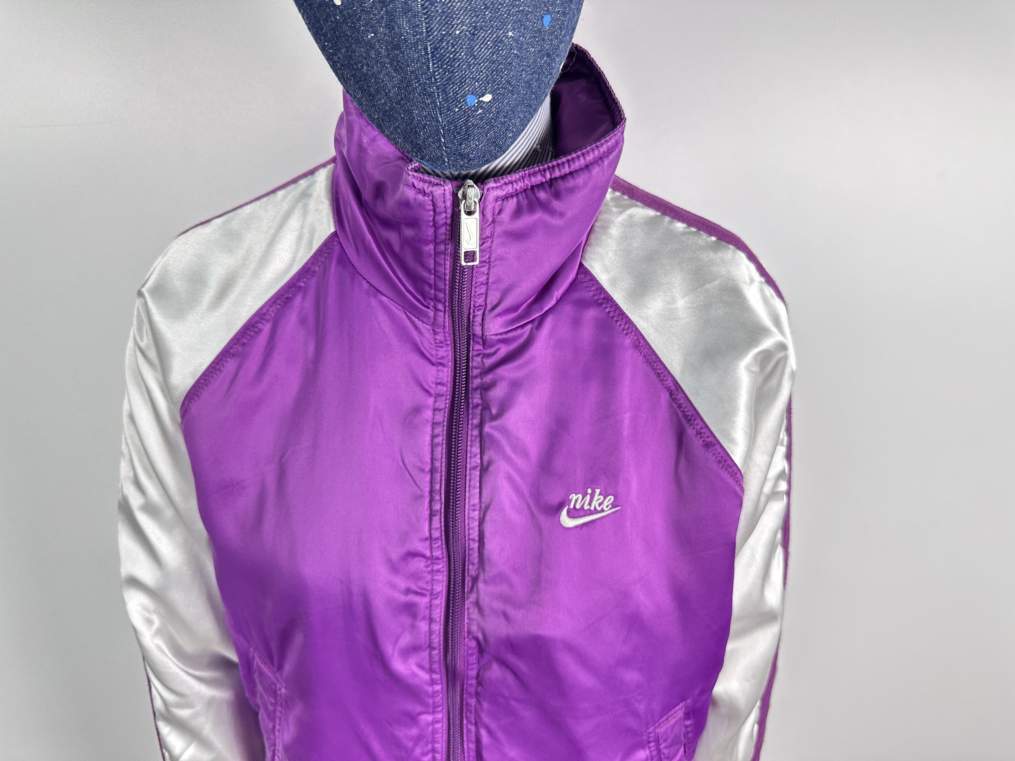 Nike × Vintage Vintage Nike Bomber Jacket Womens Embroidered Logo Size M Size M / US 6-8 / IT 42-44 - 5 Thumbnail