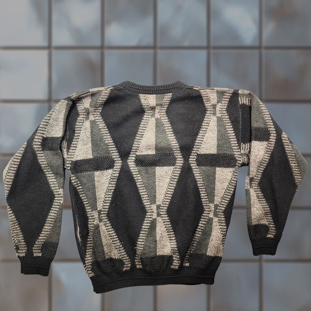Jantzen VINTAGE PDX Jantzen Sweater Mens Large Acrylic Black Grey 90s Diamond Argyle Crew Neck Pullover Knit Long Sleeve Mens Woolless Size US L / EU 52-54 / 3 - 1 Thumbnail