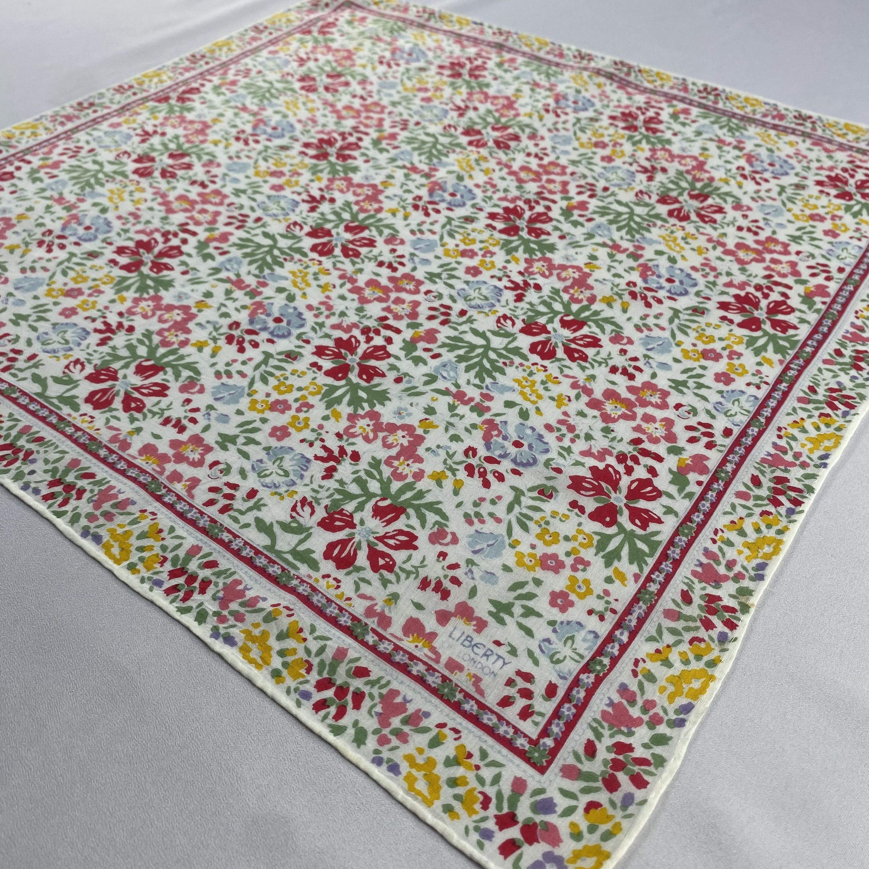 Liberty × Vintage Liberty Neckerchief / Bandana / Handkerchief-P606 Size ONE SIZE - 2 Thumbnail
