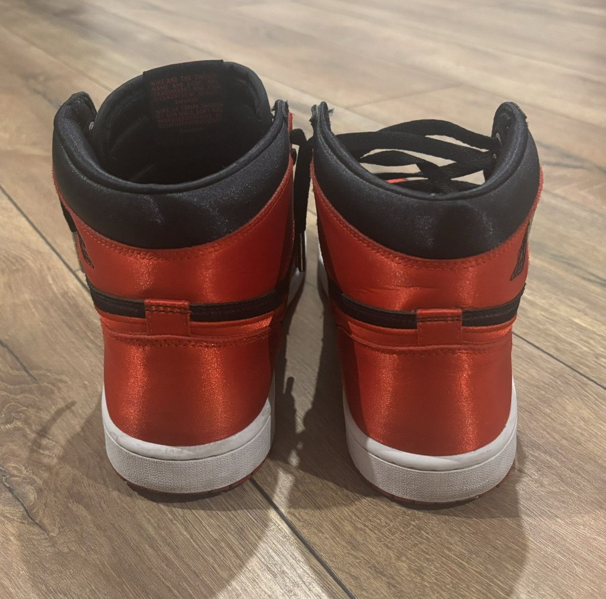 Nike Nike air jordan 1 high satin bred Size US 10.5 / EU 43-44 - 3 Thumbnail