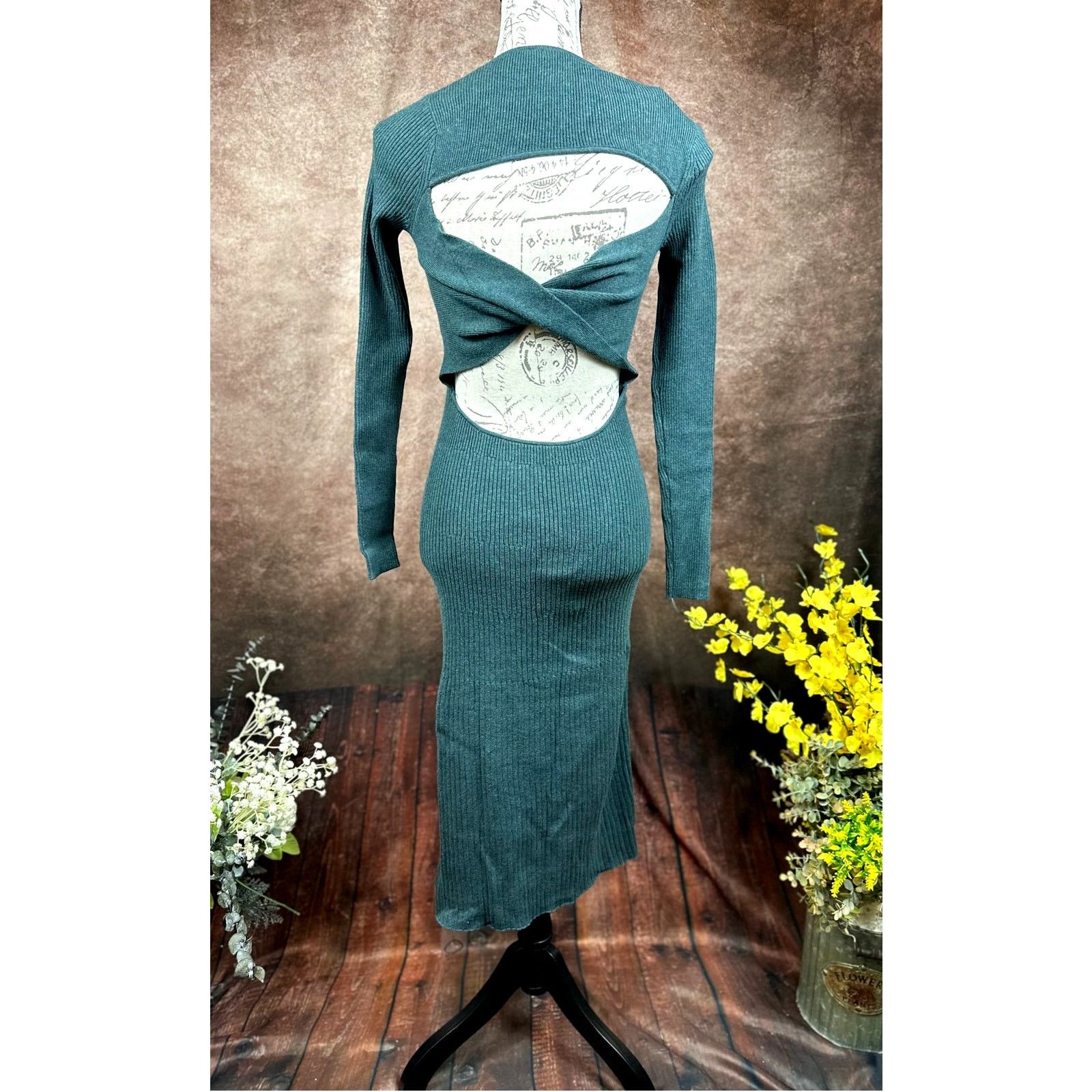 Other Skin Worldwide Mariana Cut Out Dress Moss Green Size S Size S / US 4 / IT 40 - 10 Thumbnail