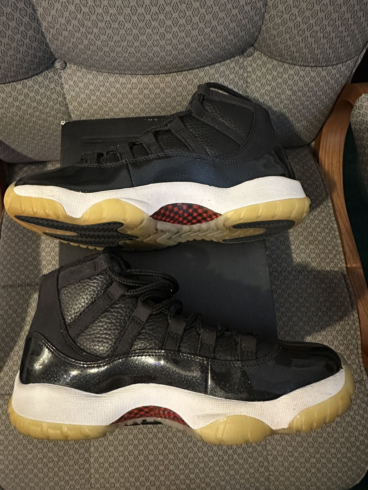 Jordan Brand Size 8 - Jordan 11 Retro 72-10 (2015 Release) Size US 8 / EU 41 - 6 Thumbnail