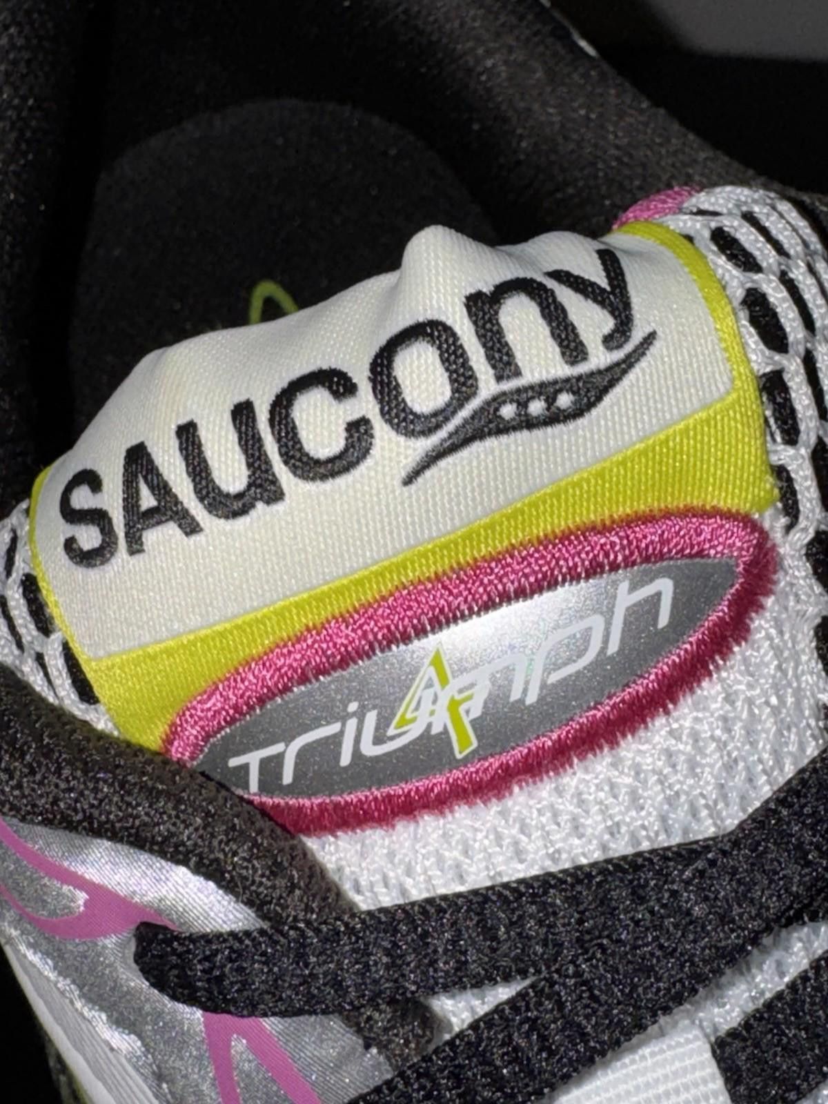 Saucony Saucony ProGrid Triumph 4 Running Shoes Men's Size 11 Size US 11 / EU 44 - 7 Thumbnail