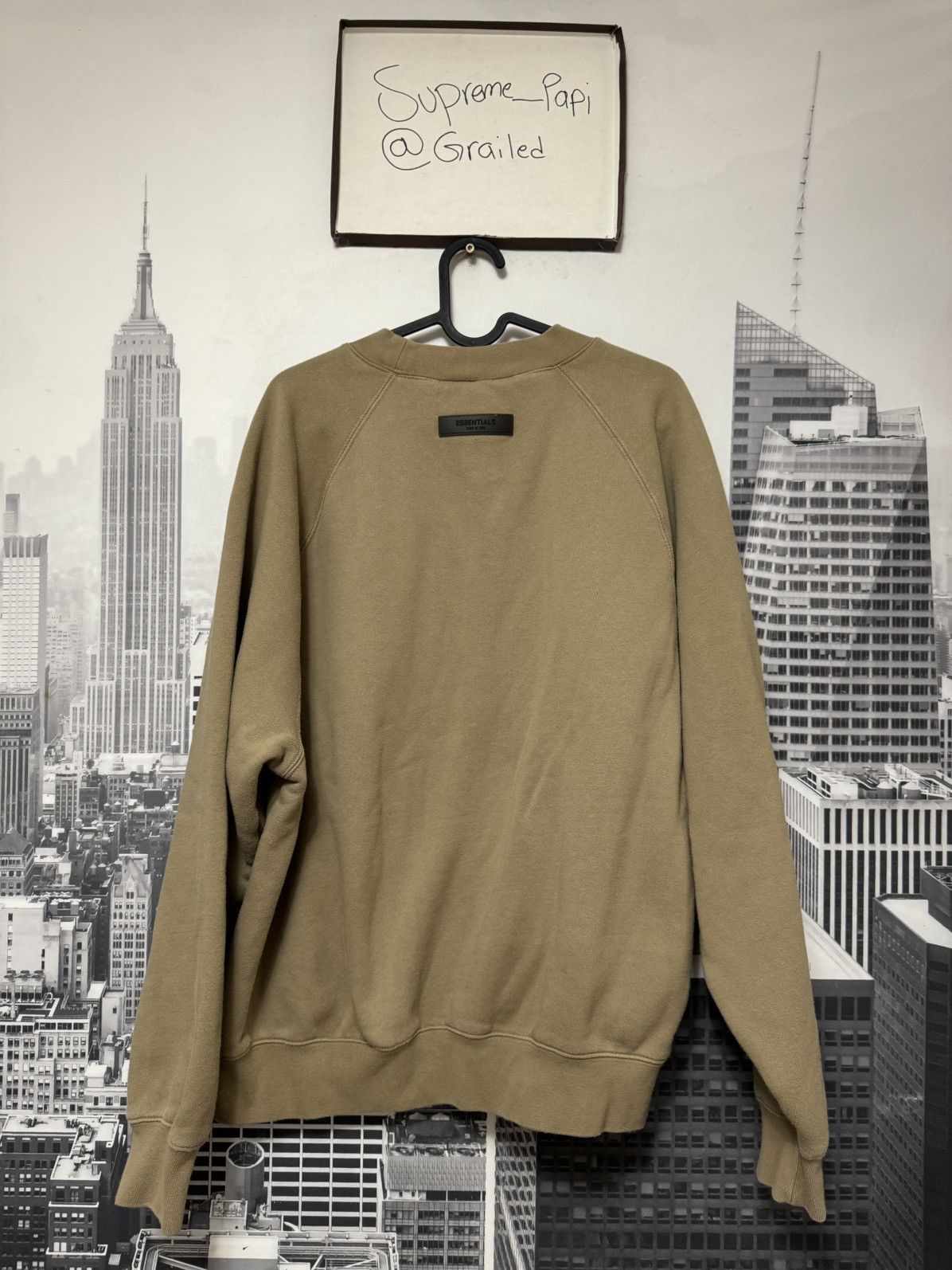 Fear of God Fear of God Essentials Crewneck Oak SZ Small 💥 Size US S / EU 44-46 / 1 - 6 Thumbnail