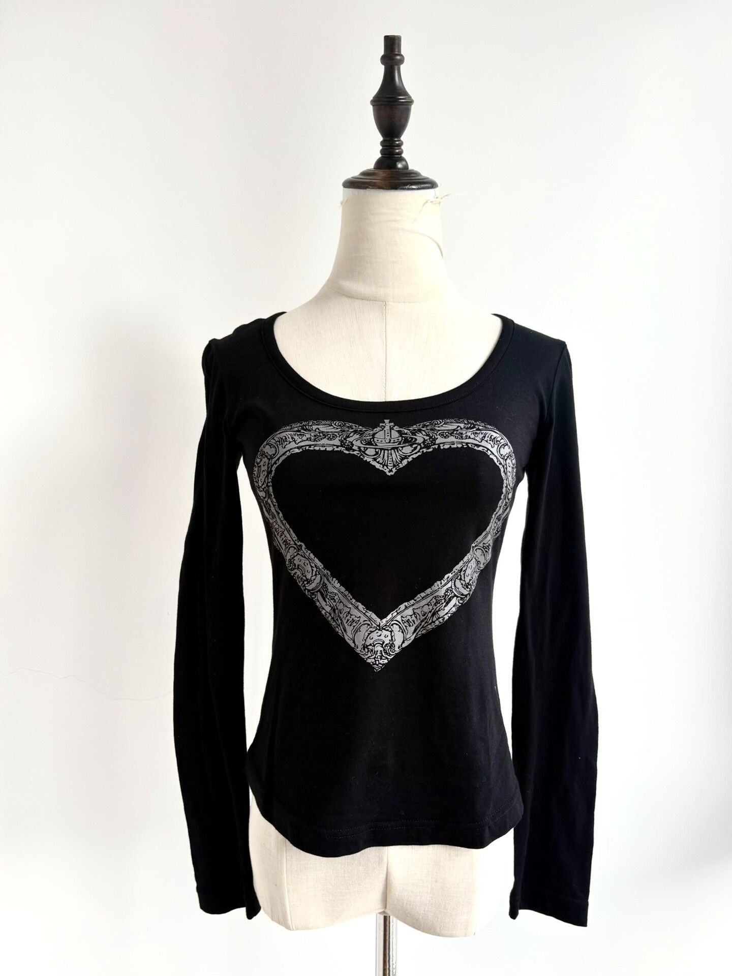 Vivienne Westwood vivienne westwood black heart graphic long sleeve tee Size M / US 6-8 / IT 42-44 - 1 Thumbnail
