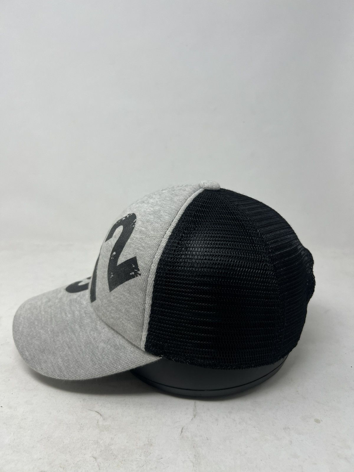 Japanese Brand "Since 1972" Graphic Trucker Hat Size ONE SIZE - 2 Thumbnail