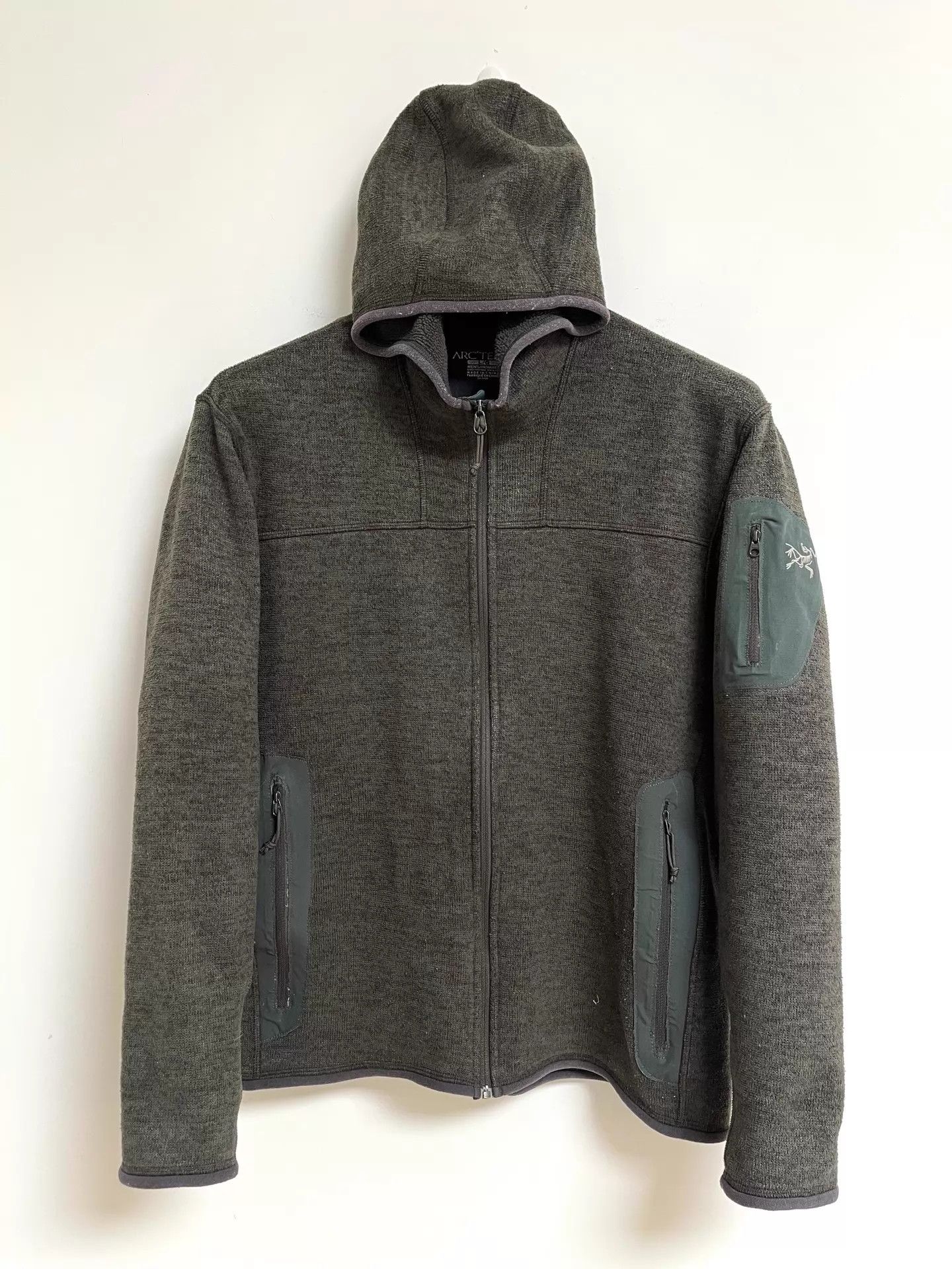 Arc'teryx Arc'Teryx 00ss Vintage Jacket Size L Size US L / EU 52-54 / 3 - 1 Thumbnail