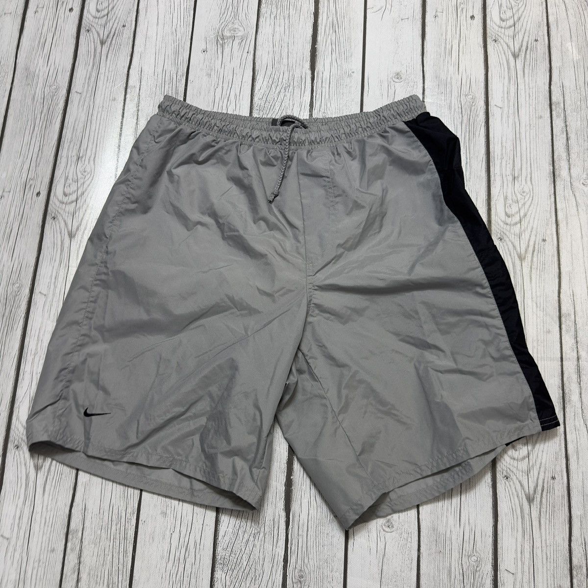 Nike × Vintage Vintage Nike swim shorts Size US 32 / EU 48 - 4 Thumbnail