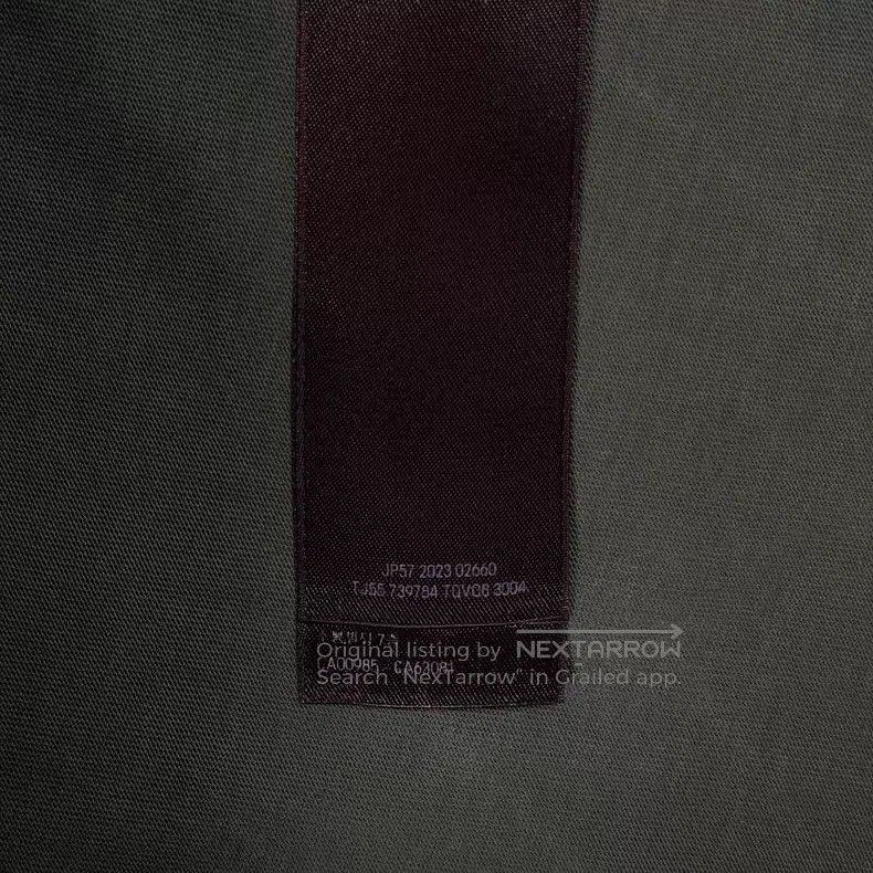 Balenciaga Balenciaga Black tape logo green short-sleeve Size US M / EU 48-50 / 2 - 8 Thumbnail