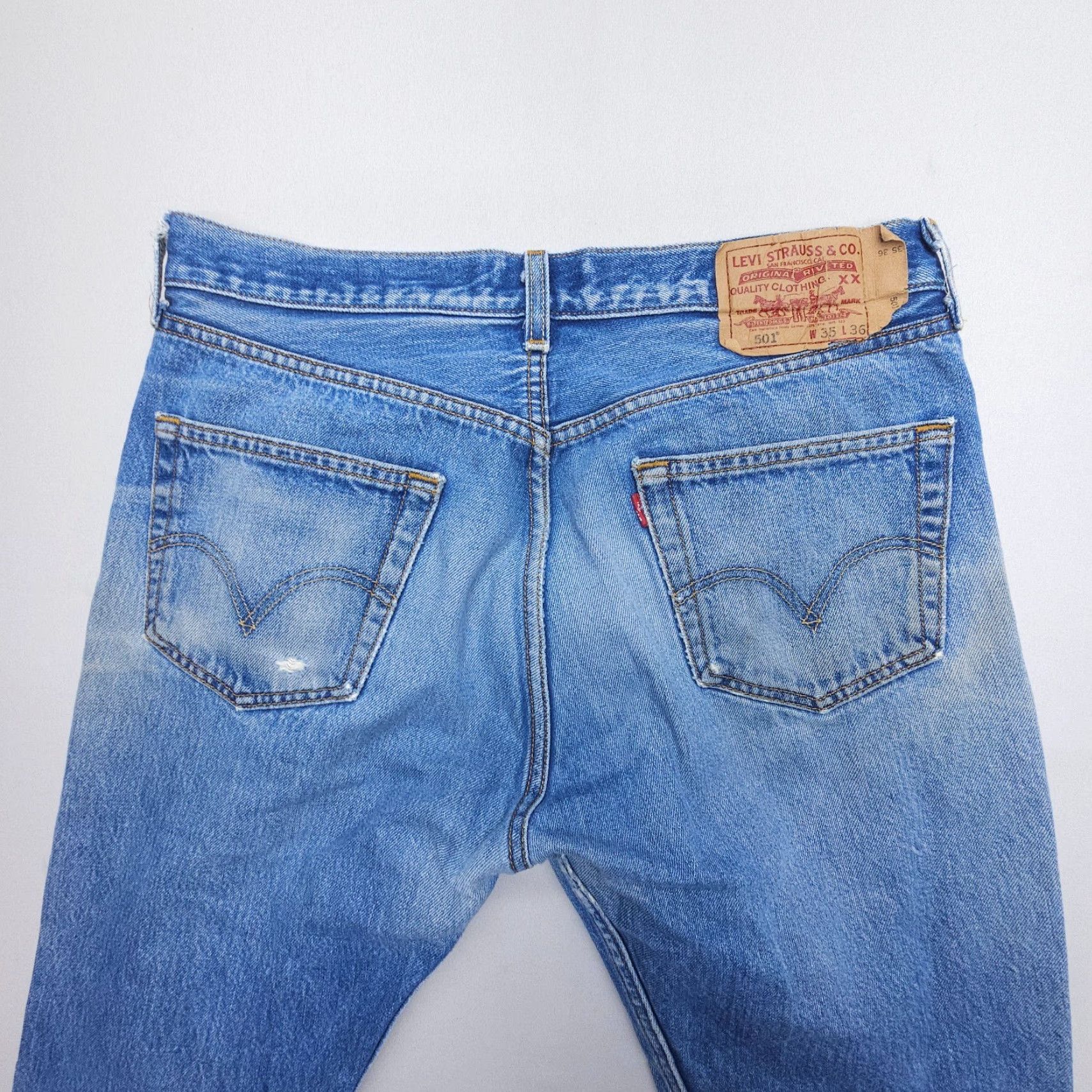 Levi's Levi's Levi's 501 Jeans Mens Regular Straight Denim Blue 35x31 Distressed Mid Rise 501 Series 90s Vintage Style Mens Jeans Size US 35 - 3 Thumbnail