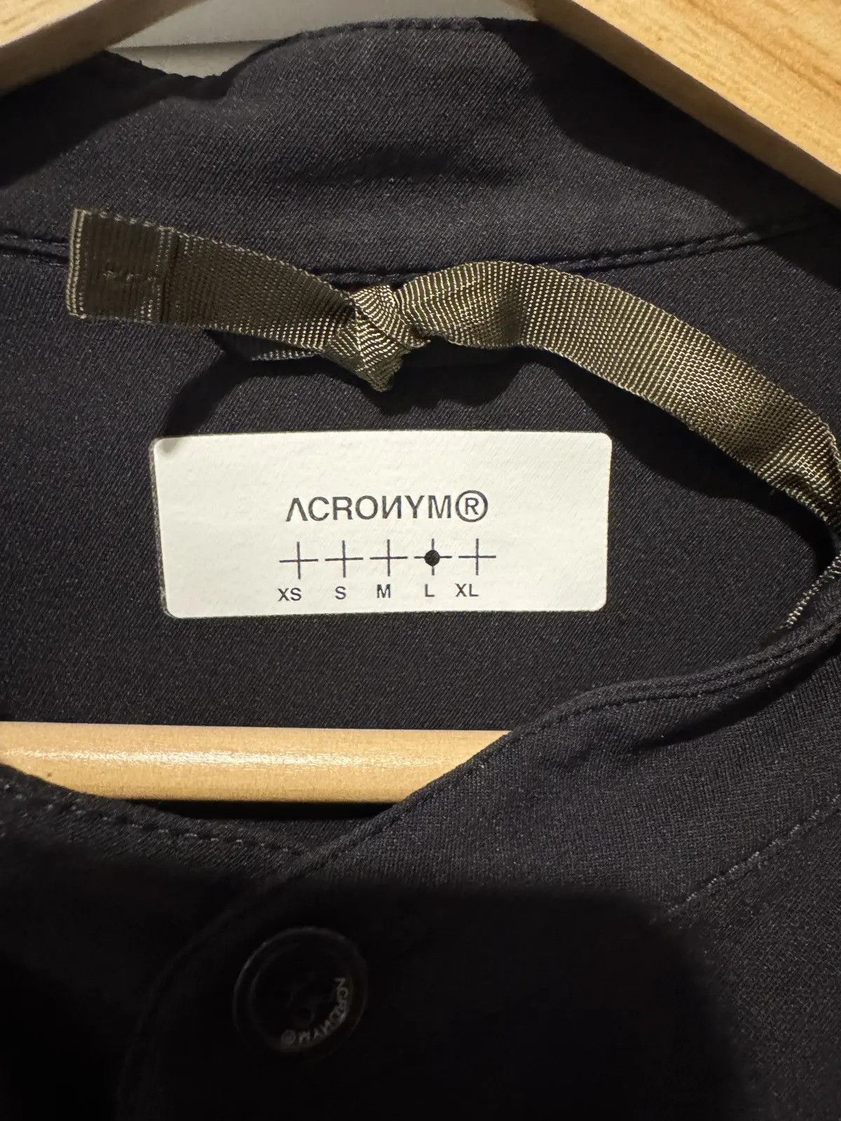 Acronym Acronym LA6A-DS - Large Size US L / EU 52-54 / 3 - 3 Thumbnail