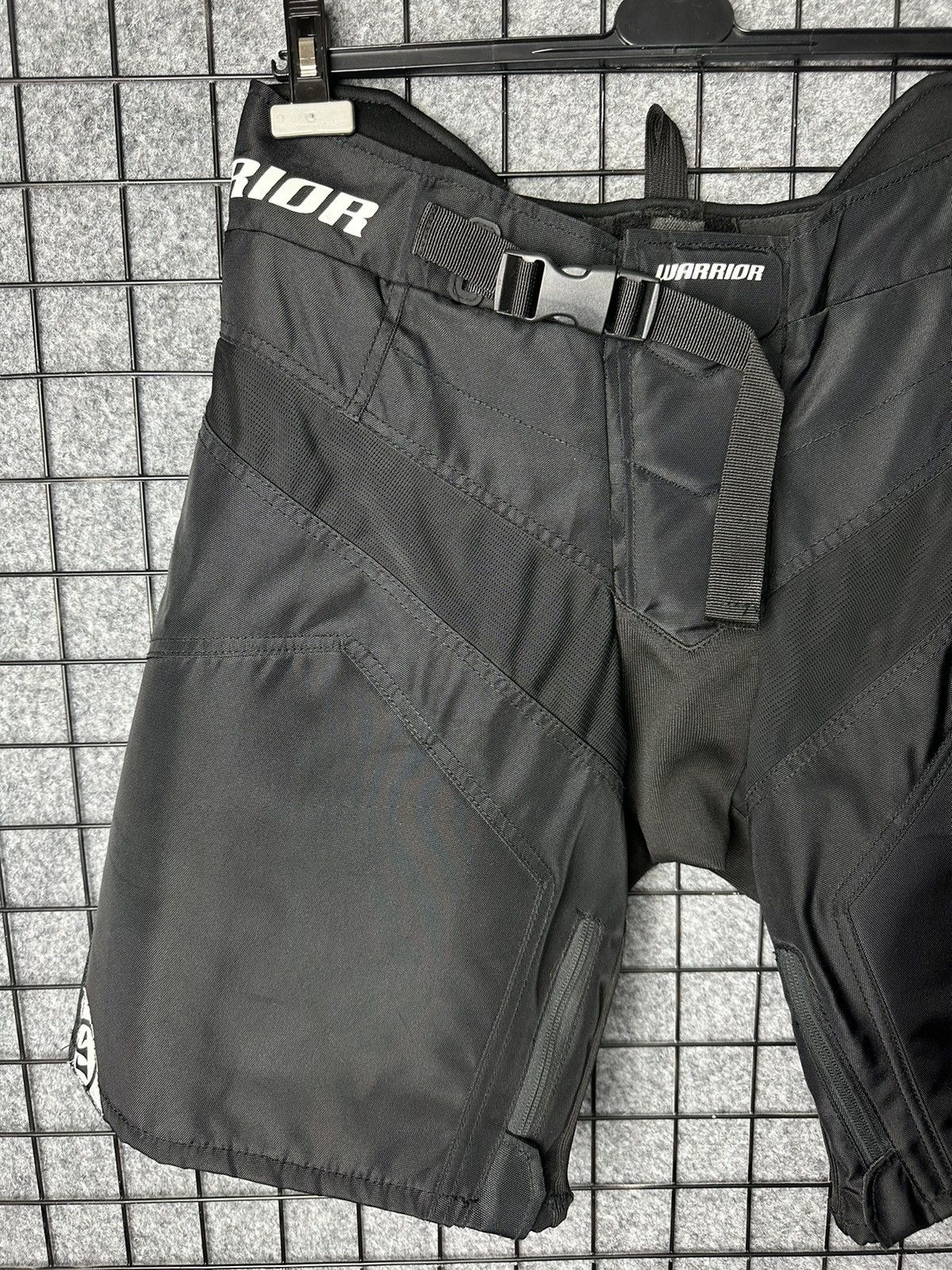 NHL × Warrior Warrior Sportswear Hockey Shorts Size XL Size US 38 / EU 54 - 3 Thumbnail