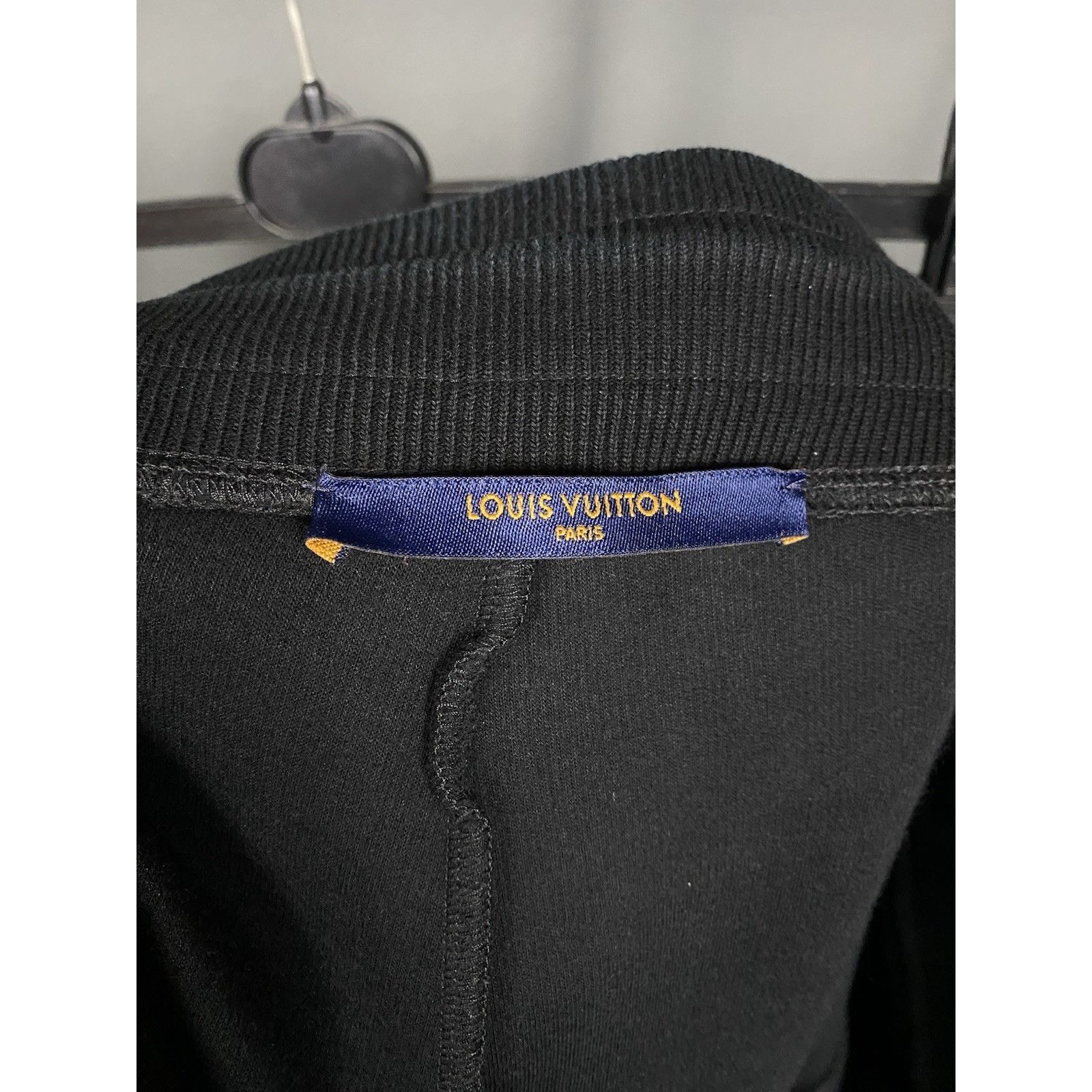 Louis Vuitton Louis Vuitton Auth Men's Black Drawstring Sweat Pants Size X Size US 36 / EU 52 - 12 Thumbnail