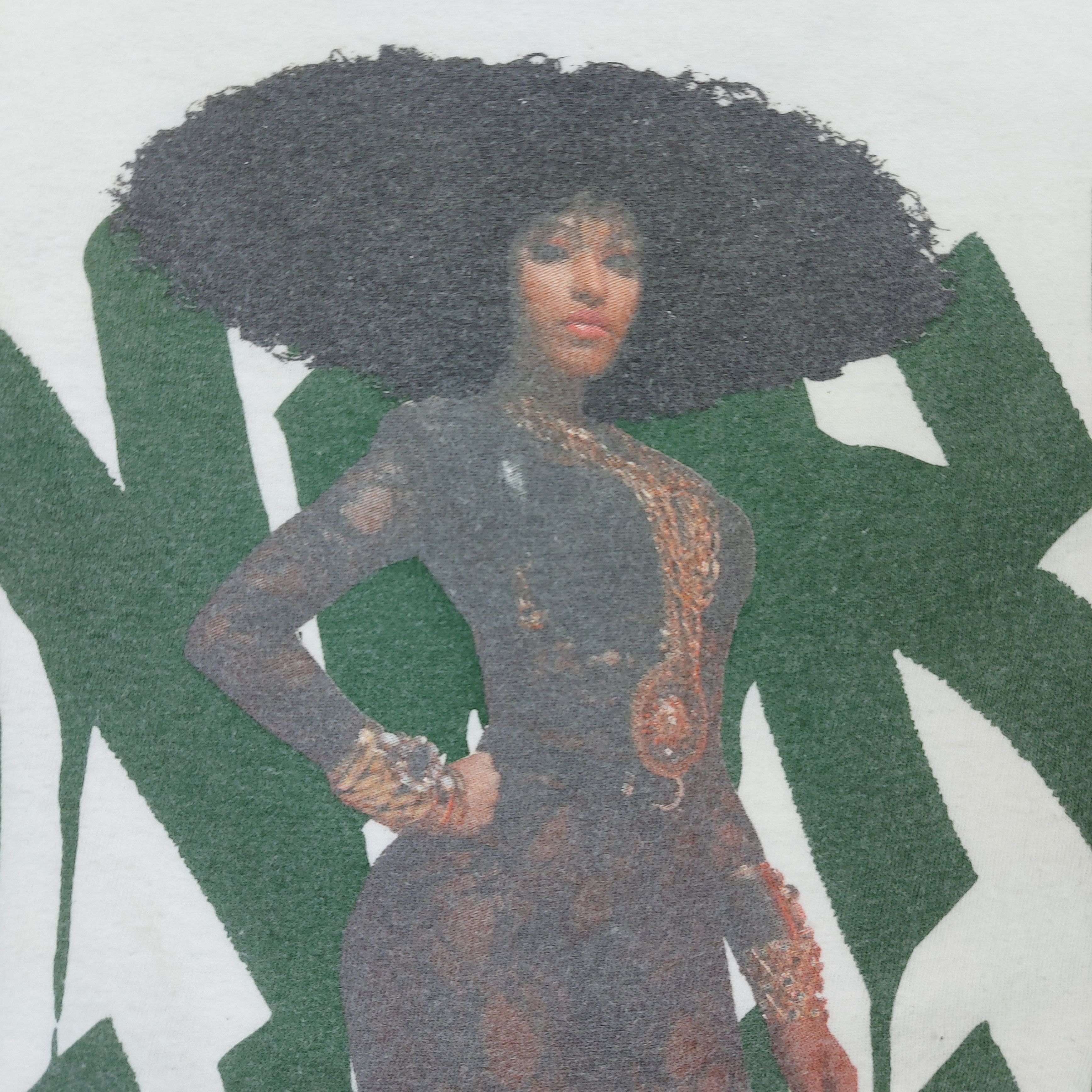 Rap Tees Vintage 2011 Nicki Minaj Pink Friday First Studio Album TEE Size US L / EU 52-54 / 3 - 4 Thumbnail