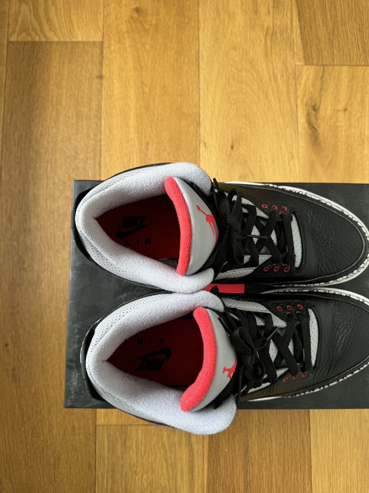 Jordan Brand × Nike AIR JORDAN 3 BLACK CEMENT OG (2018) Size US 11.5 / EU 44-45 - 6 Thumbnail
