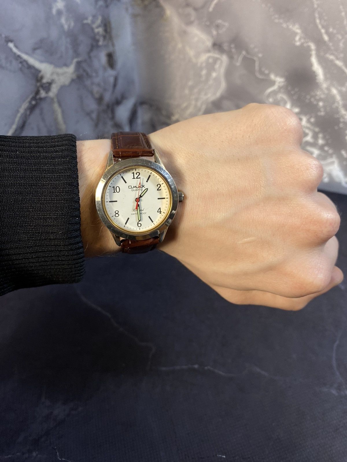 Japanese Brand × Vintage Omax Classic Leather Strap Watch Japanese Brand Size ONE SIZE - 1 Thumbnail