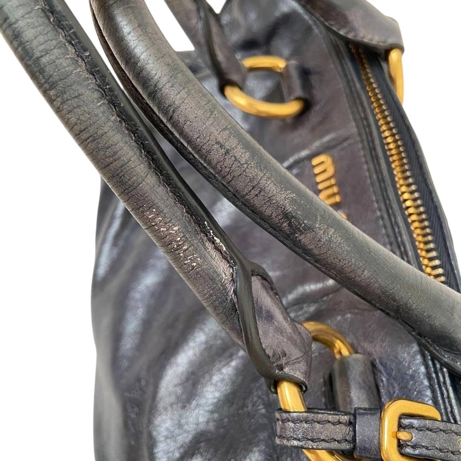 Miu Miu Miu Miu - Black Leather Handbag with Gold Hardware Size ONE SIZE - 7 Thumbnail