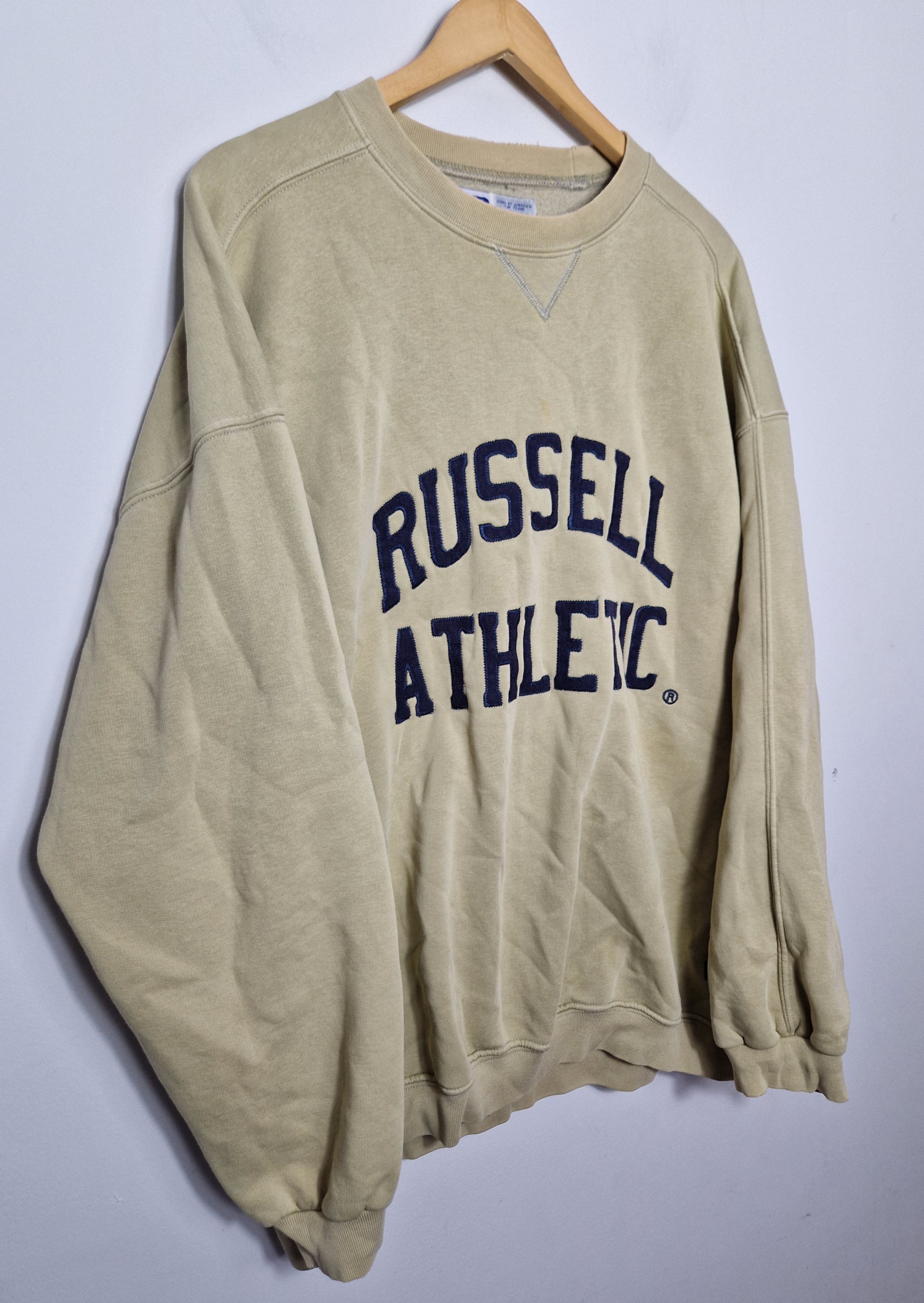 Russell Athletic Russell Athletic vintage big logo distressed sweatshirt Size US XXL / EU 58 / 5 - 2 Thumbnail