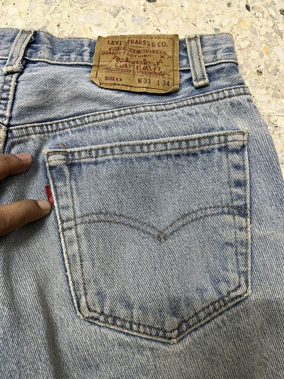 Levi's Rare 90a Levi’s 501XX Light Blue Wash Distressed Vintage Size US 31 - 11 Thumbnail