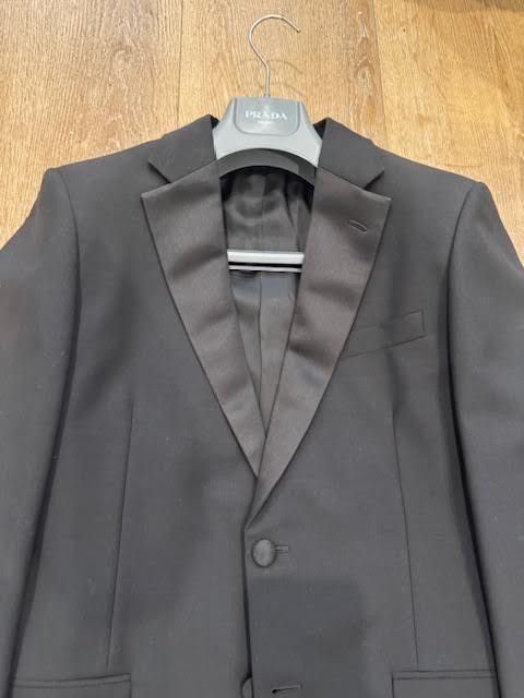 Prada Prada single breasted black suit with satin lapel Size 48R - 2 Thumbnail