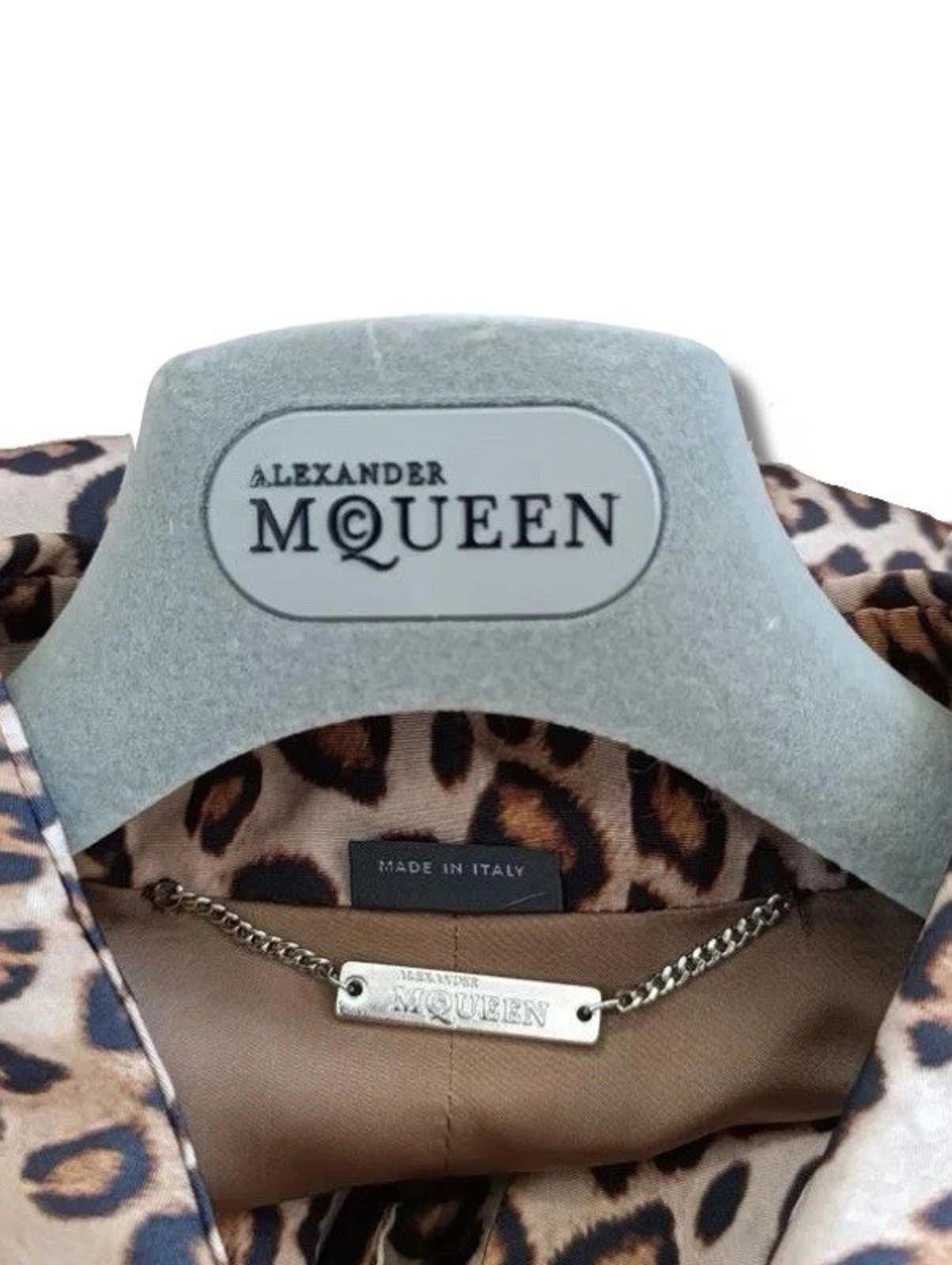 Alexander McQueen FW2005 Alexander McQueen Runway Leopard Print Trench Coat Size L / US 10 / IT 46 - 5 Thumbnail