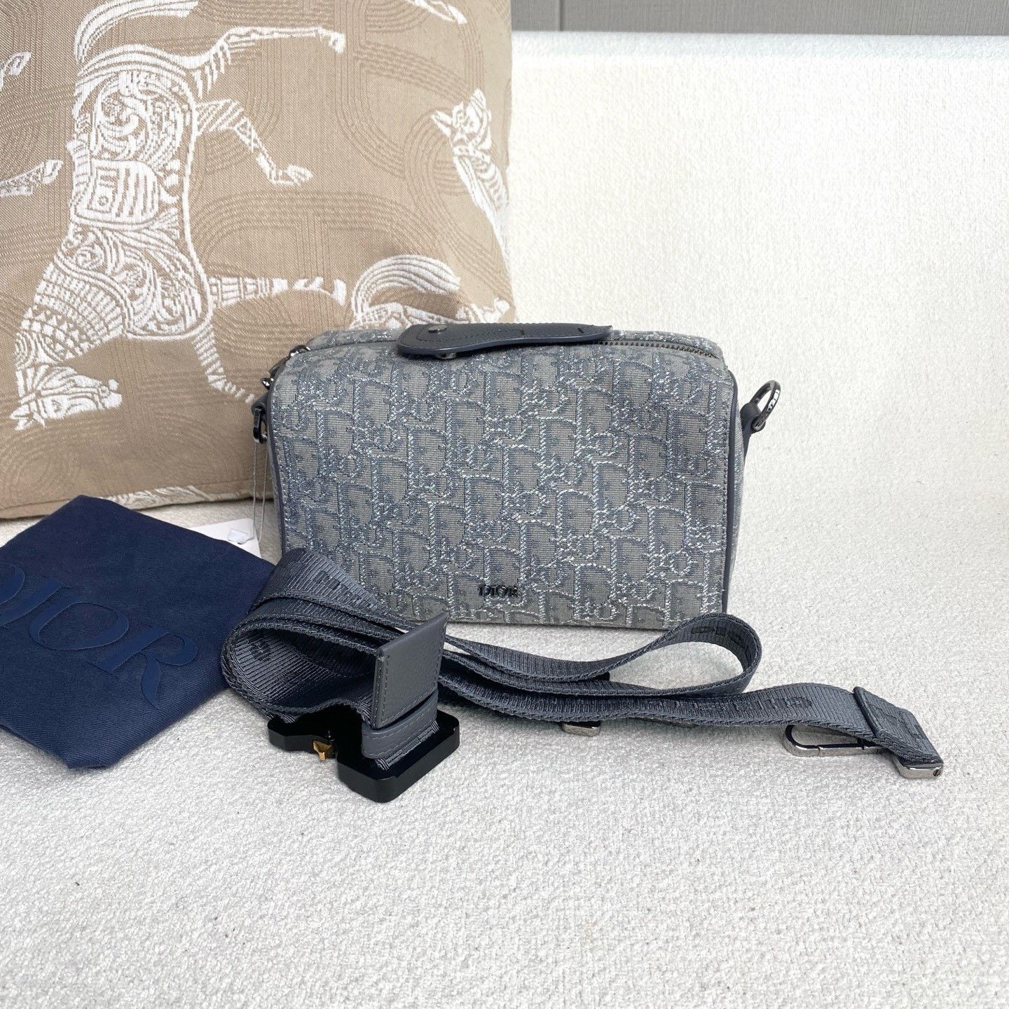 Dior Pre-loved Bag Very good condition Size ONE SIZE - 1 Thumbnail