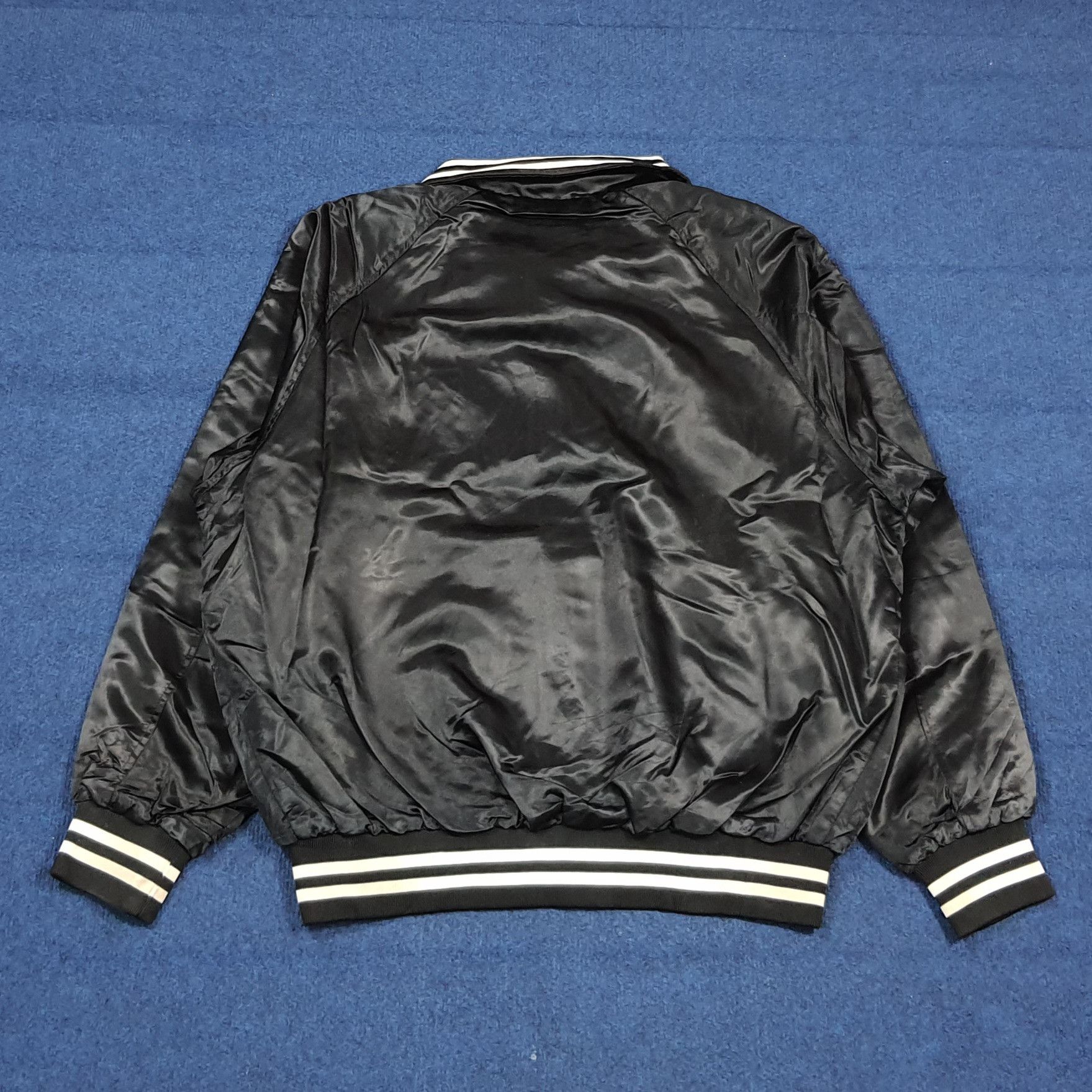 MLB Vintage Baseball Varsity Jacket Satin Bomber Retro C290N24 Size US XL / EU 56 / 4 - 6 Thumbnail