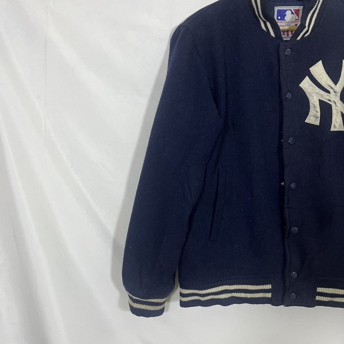 New York Yankees VINTAGE MLB NEW YORK YANKEES CLASSIC VARSITY Size US M / EU 48-50 / 2 - 2 Thumbnail