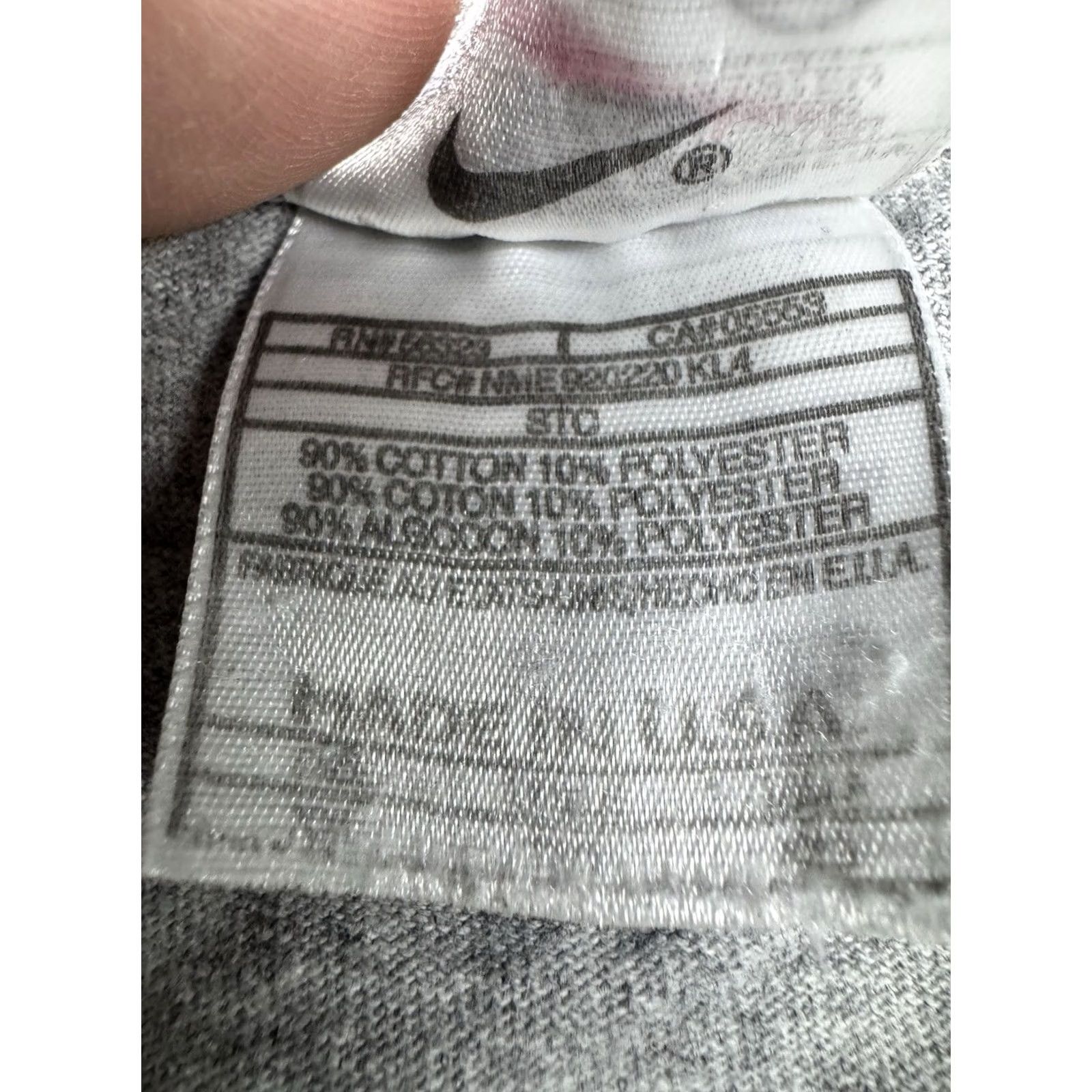 Nike VINTAGE Nike Center Swoosh Shirt Mens XXL VTG Y2K Graphic Logo Spellout Grey 90s Size US XXL / EU 58 / 5 - 3 Thumbnail