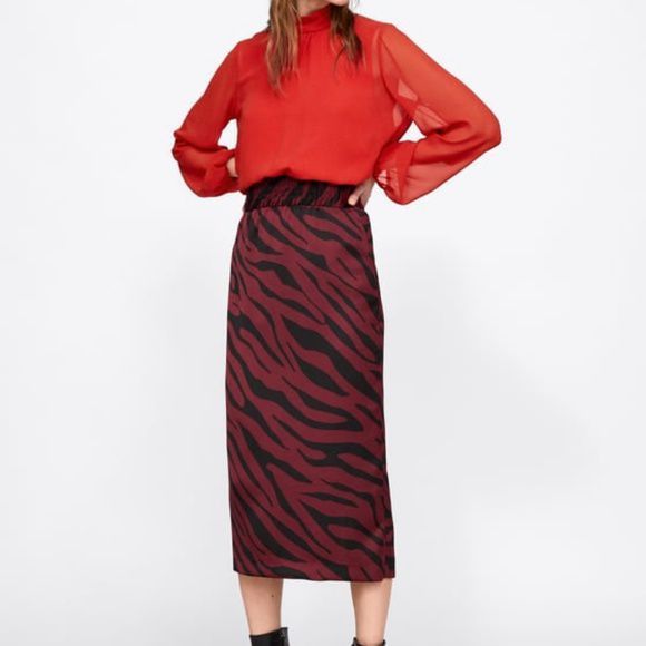 Zara NWT Zara Animal print pencil skirt Maroon Size 28" / US 6 / IT 42 - 1 Thumbnail