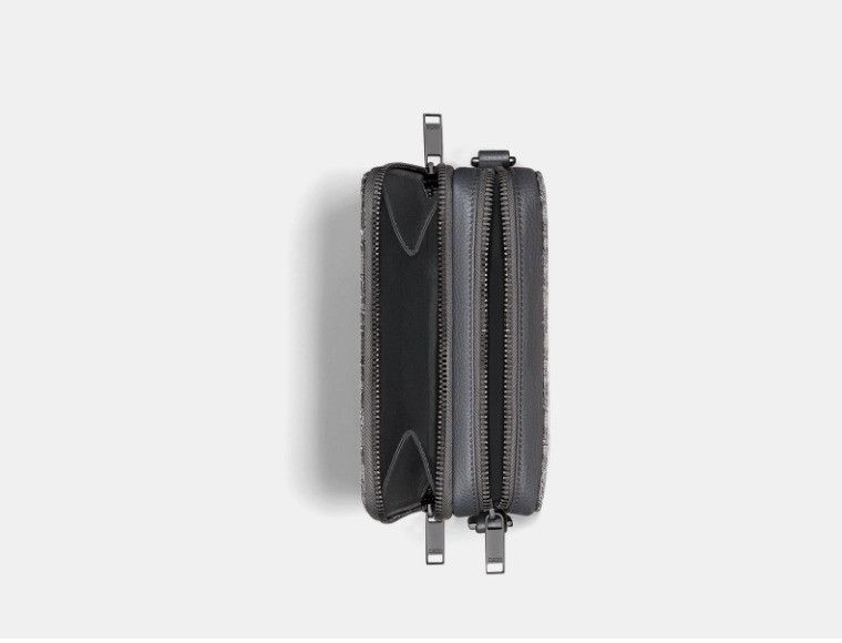 o1w1db10424 Size: OS Zipped Pouch in Ruthenium