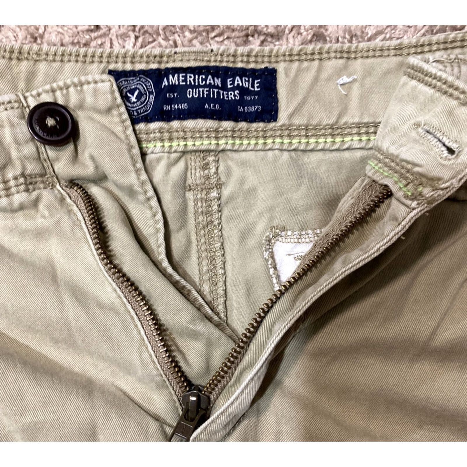 American Eagle Outfitters American Eagle Cargo Shorts Mens 28x10 Flat Front Cotton Pockets Khaki Casual Denim Solid 28 Mens Size US 28 / EU 44 - 4 Thumbnail