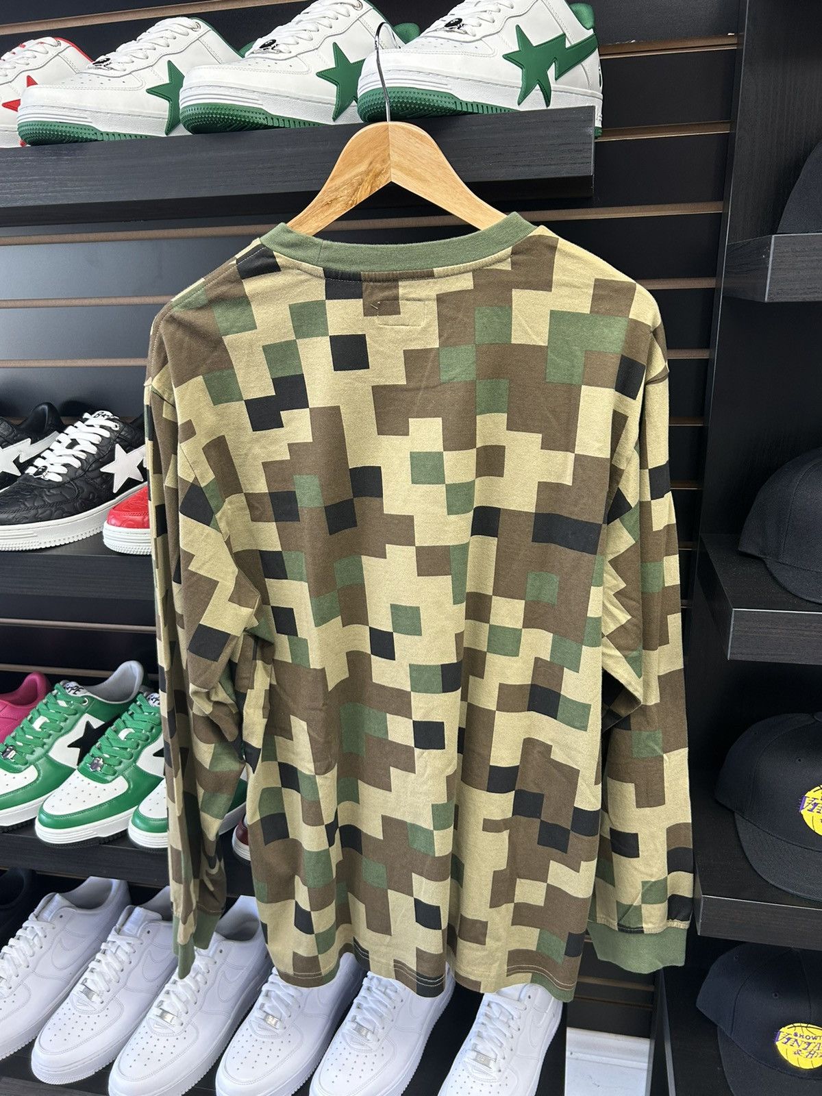 Supreme Supreme Camo Long Sleeve Size US L / EU 52-54 / 3 - 2 Thumbnail