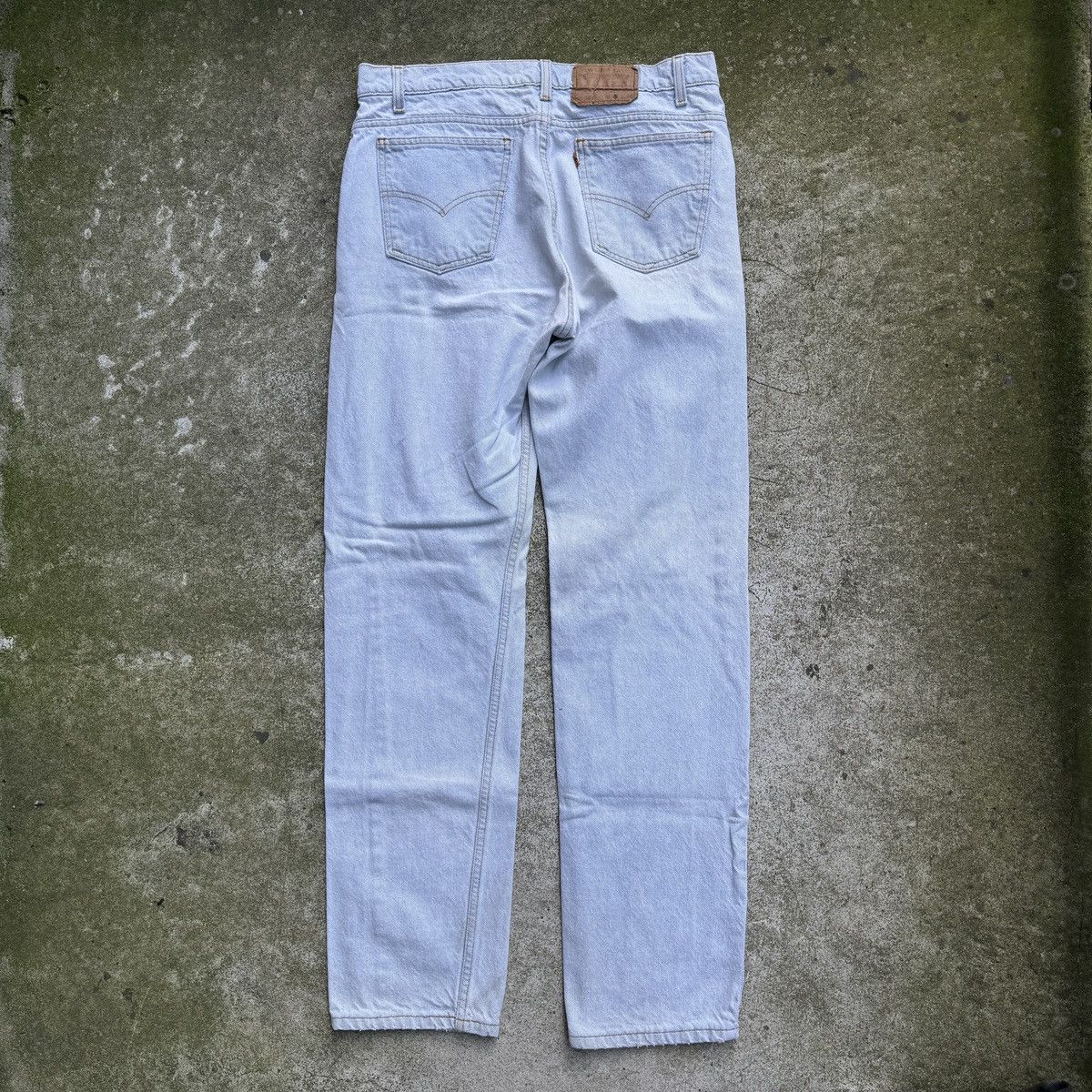 Levi's VINTAGE 90s LEVI'S 505 ORANGE TAB THRASHED LIGHT DENIM JEANS Size US 34 / EU 50 - 2 Thumbnail