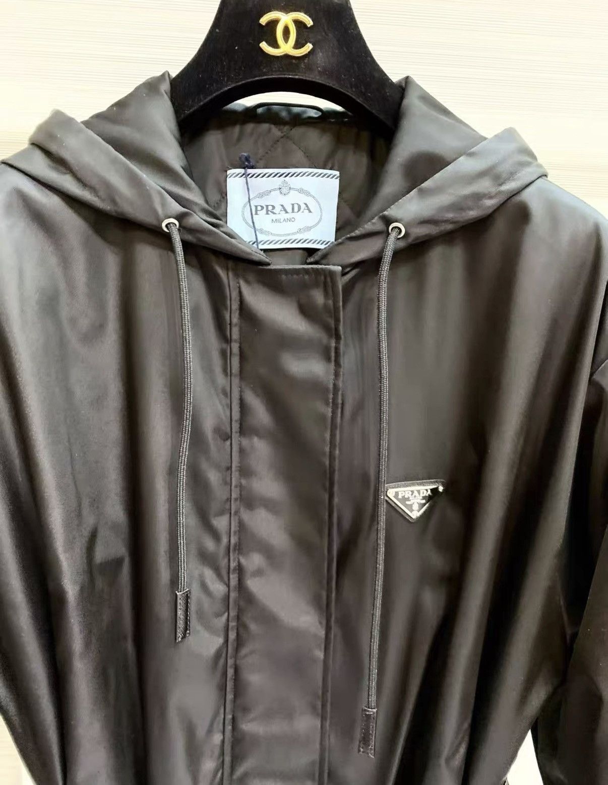 Prada Prada Waist-fitted lightweight padded jacket J33 Size S / US 4 / IT 40 - 4 Thumbnail
