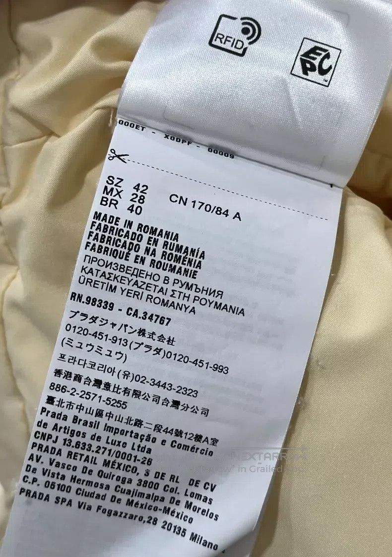 Miu Miu Miu Miu 42 Cheese color logo down jacket Size L / US 10 / IT 46 - 5 Thumbnail
