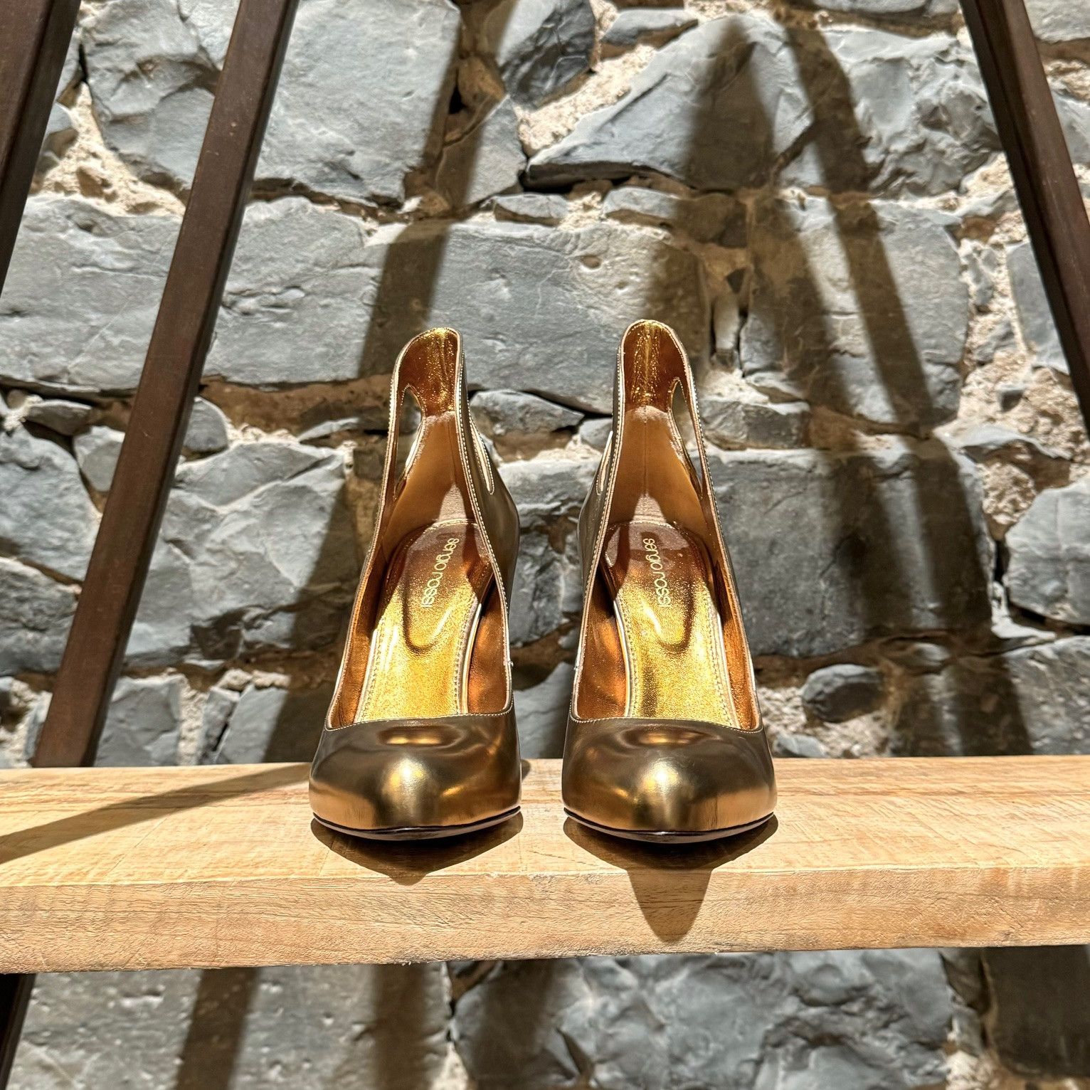 Sergio Rossi Sergio Rossi Metallic Bronze Cut Out Gold Pumps Size US 7.5 / IT 37.5 - 2 Thumbnail