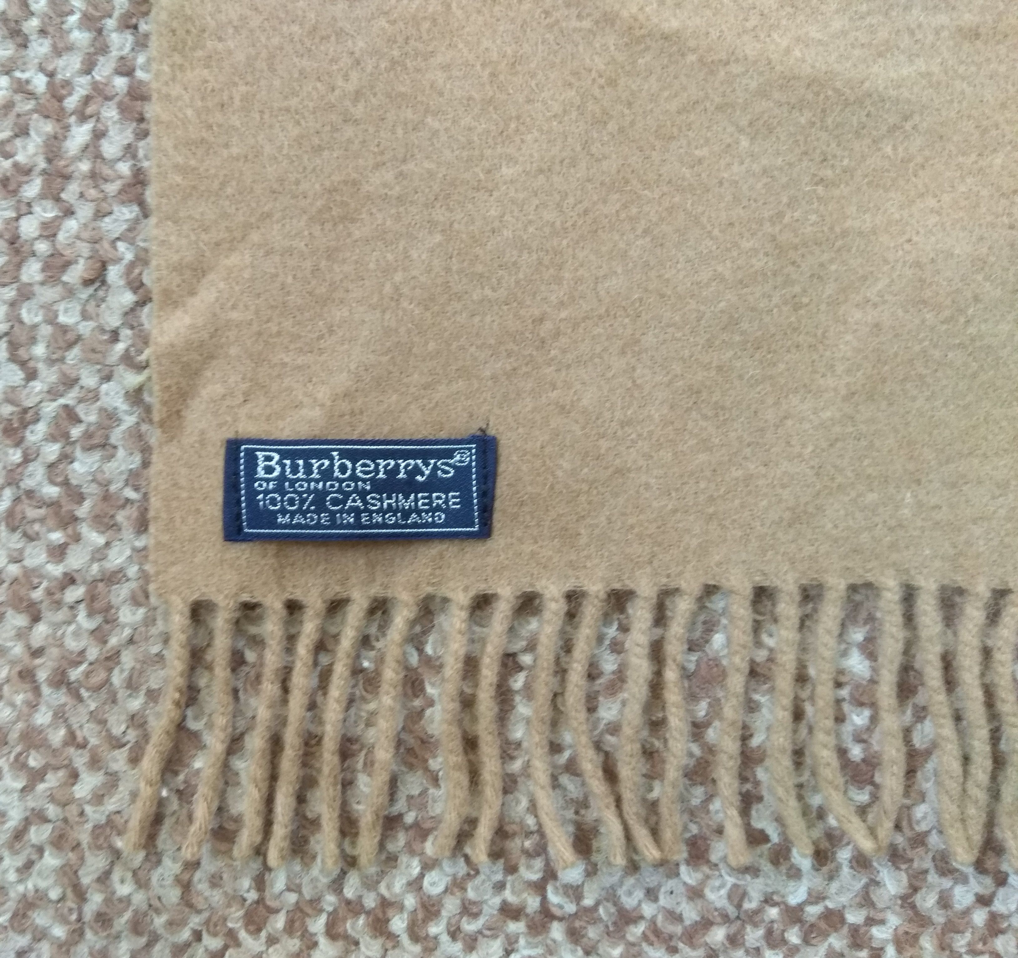 Burberry Vintage Burberrys Cashmere Scarf made in England Size ONE SIZE - 2 Thumbnail